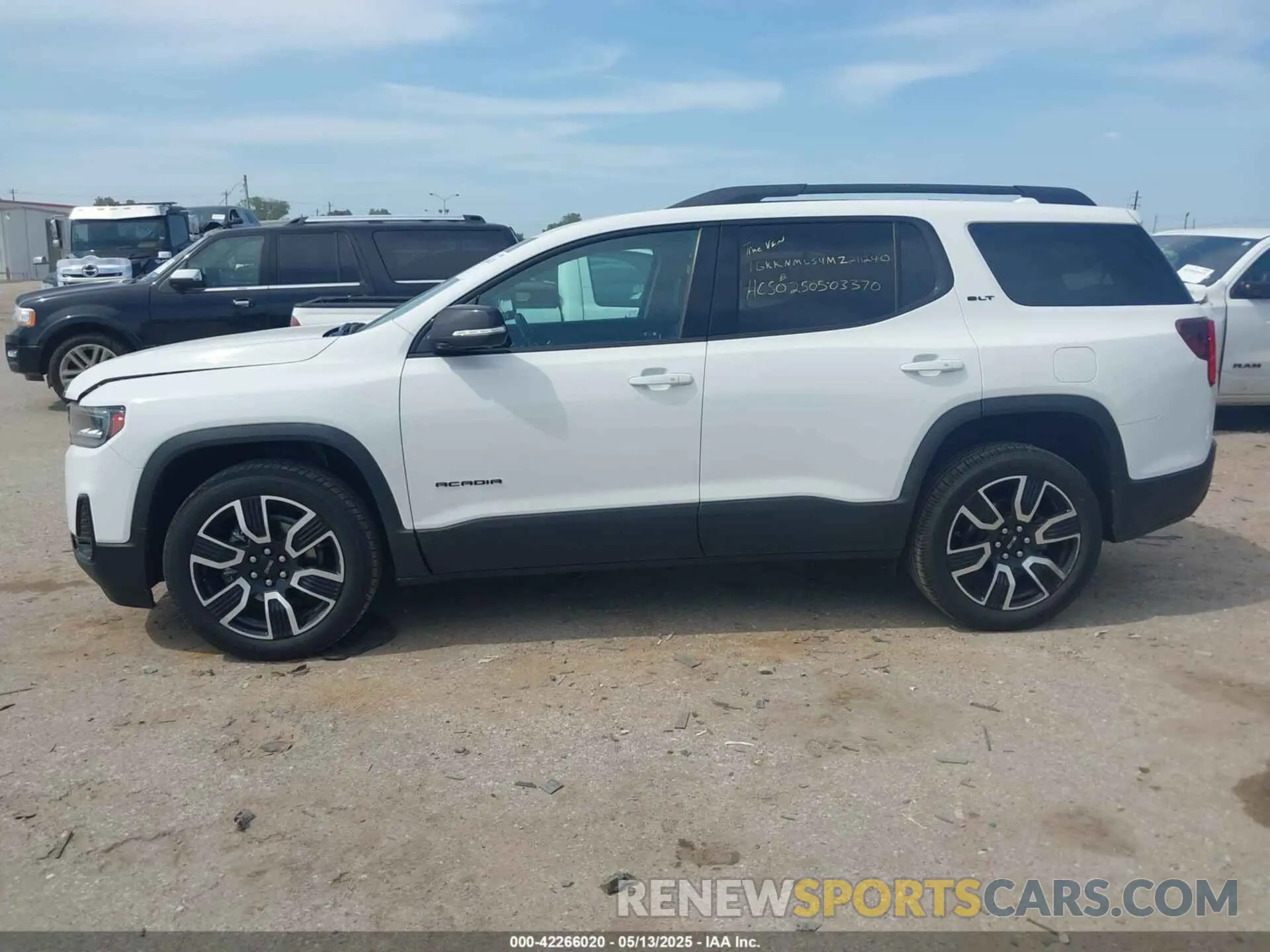 14 fotografías del automóvil dañado 1GKKNMLS4MZ211240 GMC ACADIA 2021