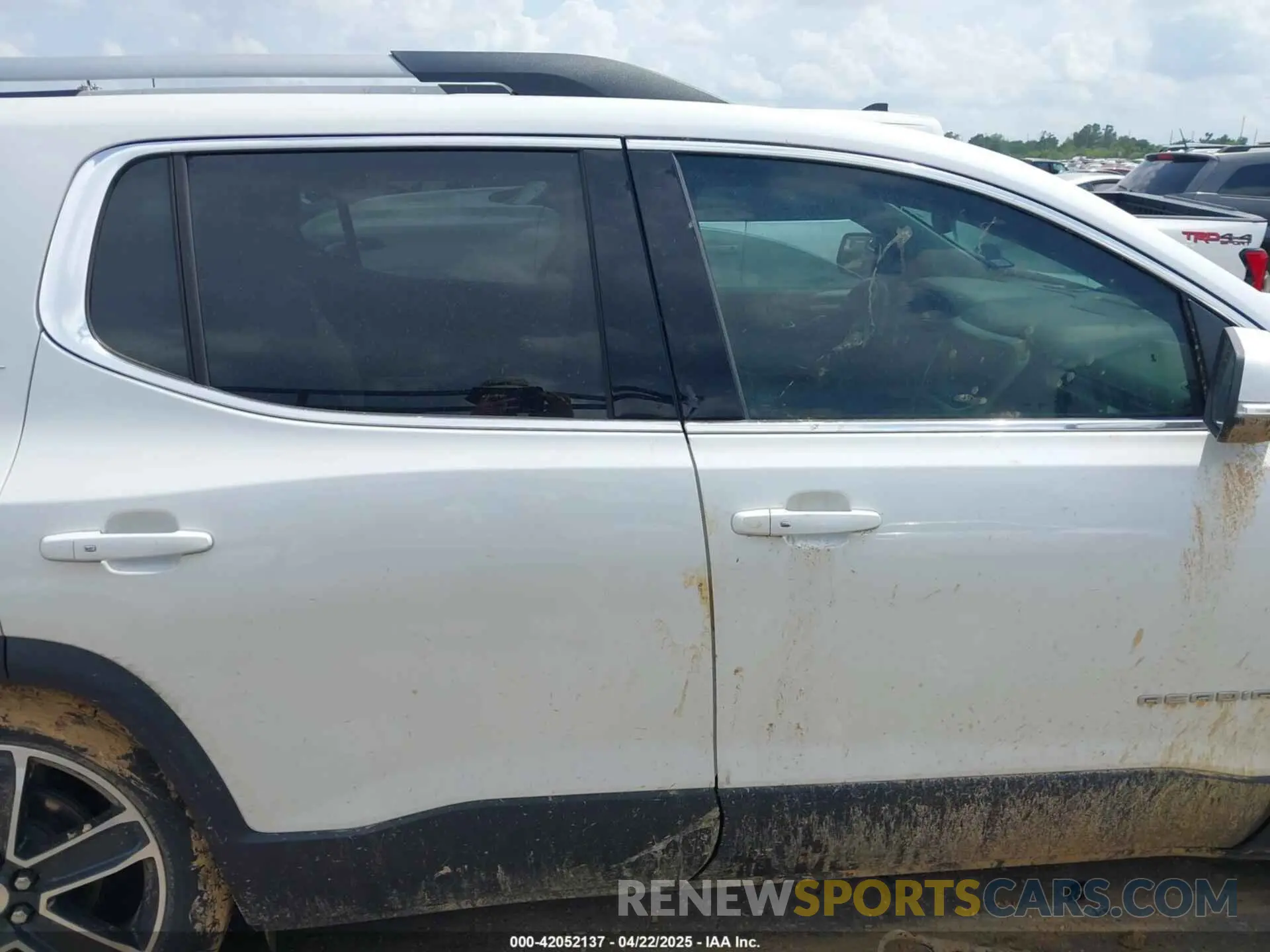 13 fotografías del automóvil dañado 1GKKNMLS8MZ114591 GMC ACADIA 2021