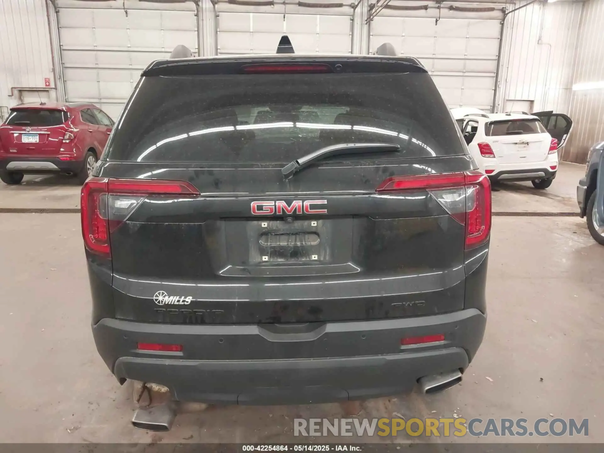 17 fotografías del automóvil dañado 1GKKNRLS9MZ127248 GMC ACADIA 2021