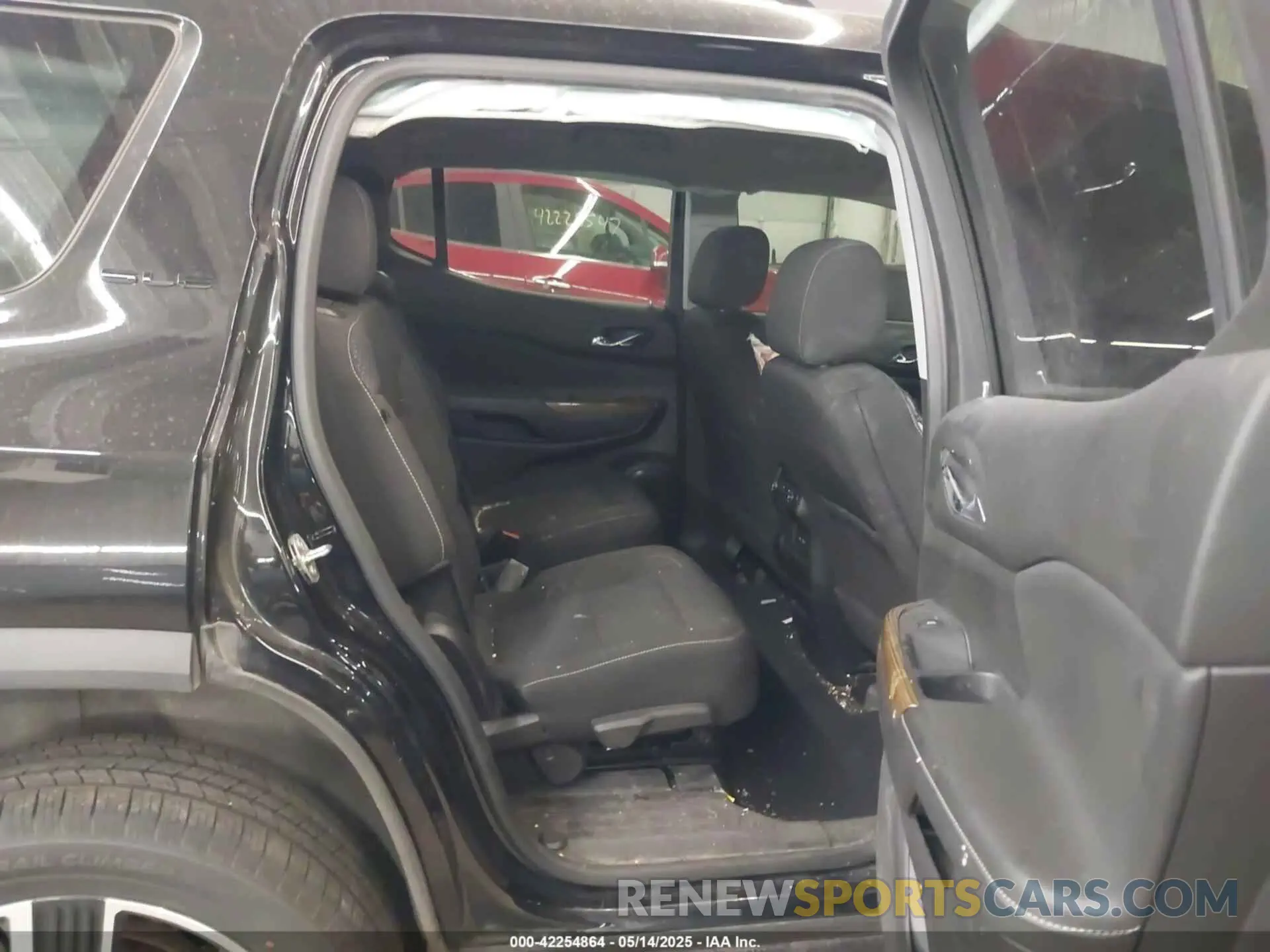 8 fotografías del automóvil dañado 1GKKNRLS9MZ127248 GMC ACADIA 2021