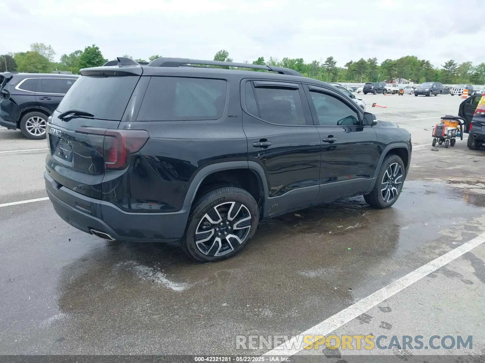 4 fotografías del automóvil dañado 1GKKNUL47MZ111425 GMC ACADIA 2021