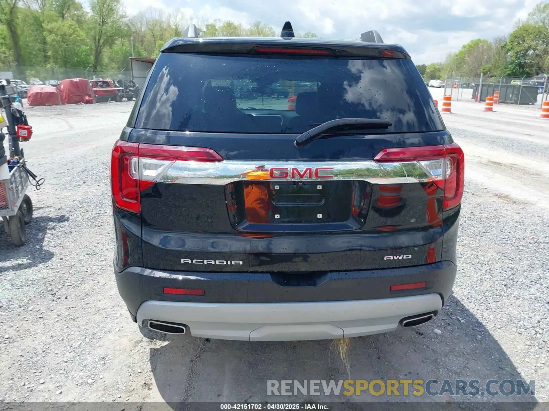 16 fotografías del automóvil dañado 1GKKNULS5MZ176255 GMC ACADIA 2021
