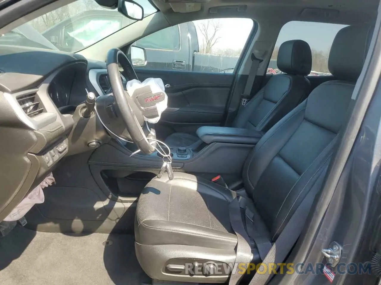 7 fotografías del automóvil dañado 1GKKNULSXMZ174159 GMC ACADIA 2021