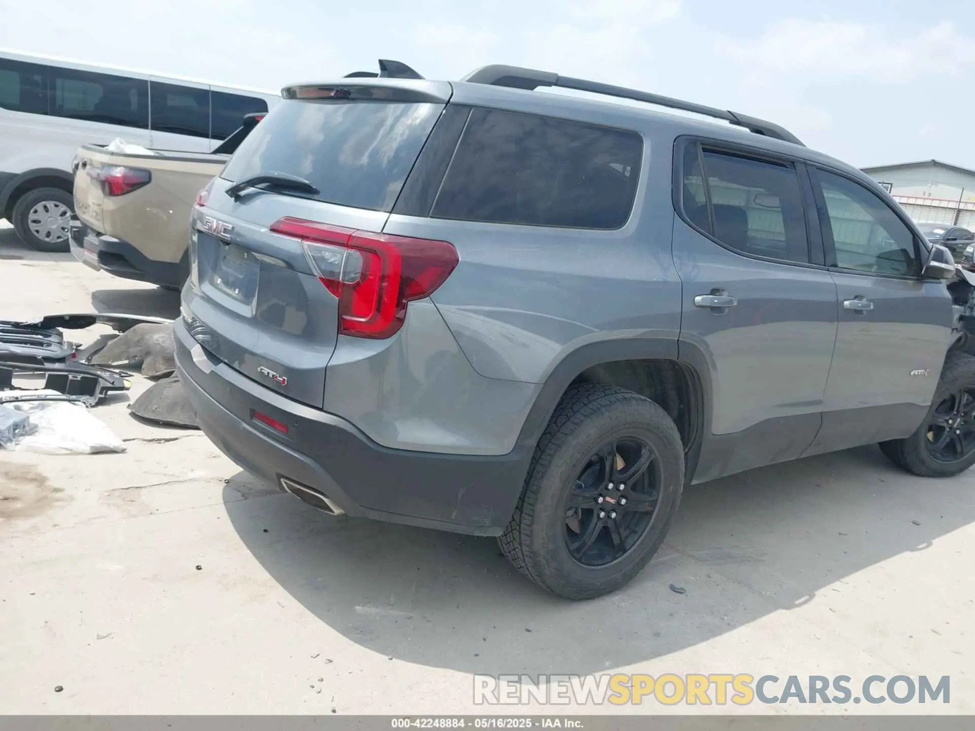 4 fotografías del automóvil dañado 1GKKNLLS1NZ128442 GMC ACADIA 2022