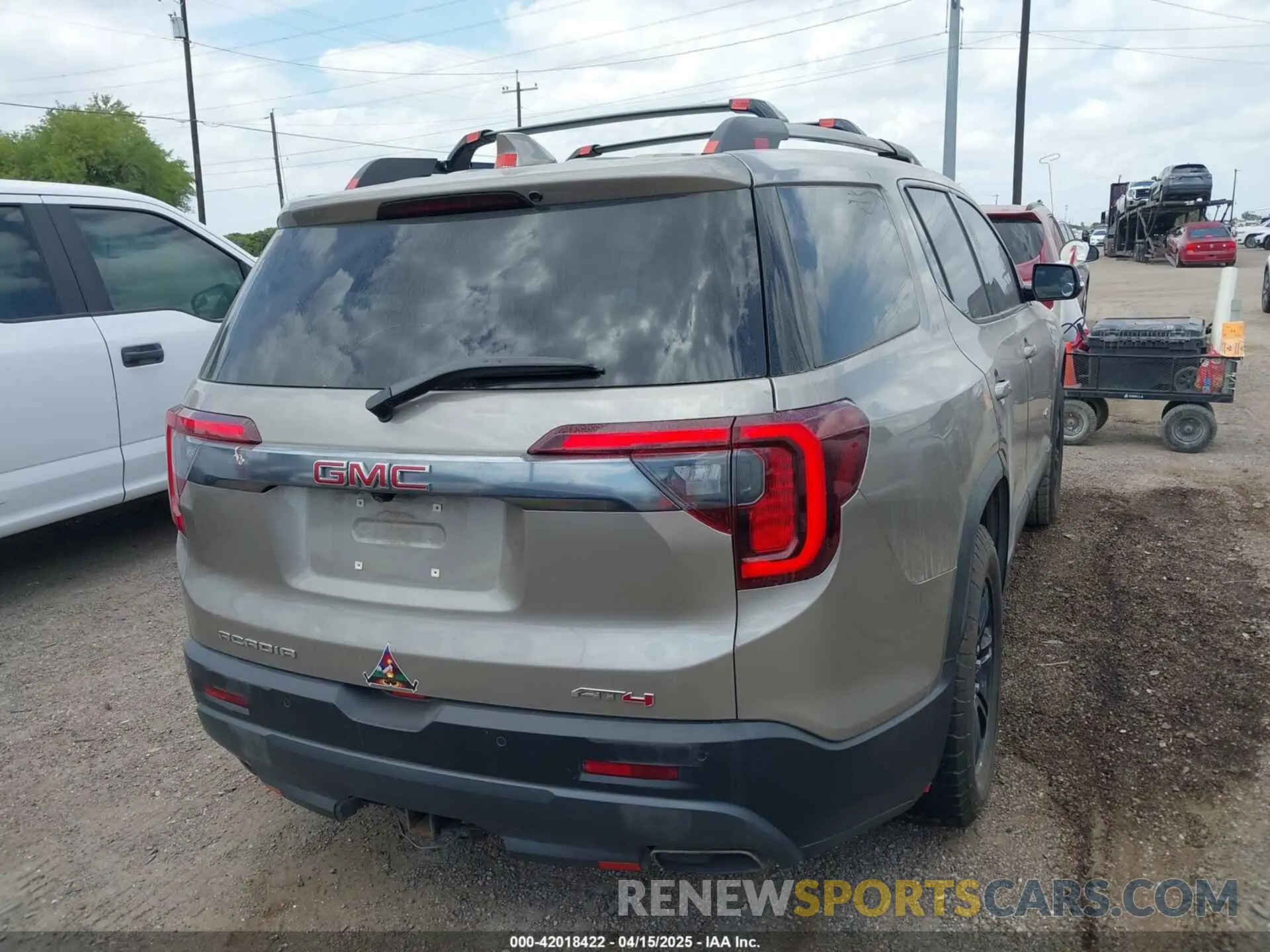 4 fotografías del automóvil dañado 1GKKNLLS1NZ178645 GMC ACADIA 2022