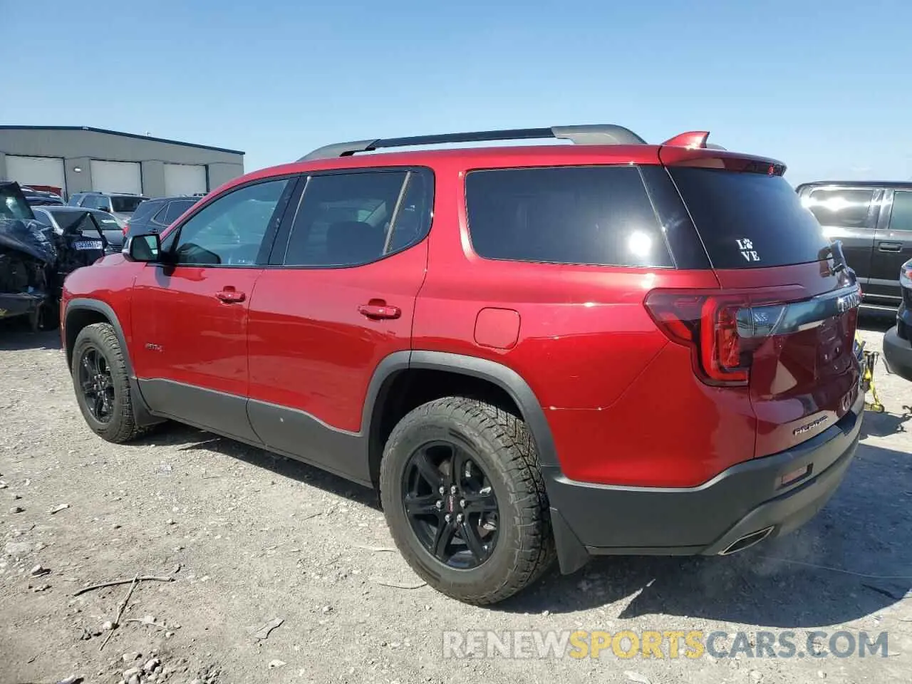 2 fotografías del automóvil dañado 1GKKNLLS5NZ136799 GMC ACADIA 2022