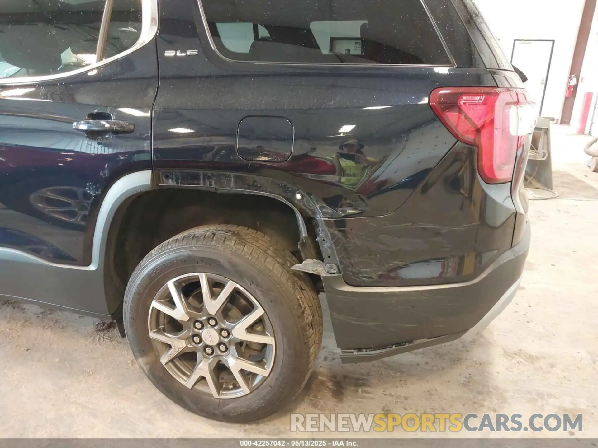 6 fotografías del automóvil dañado 1GKKNRL47NZ161580 GMC ACADIA 2022