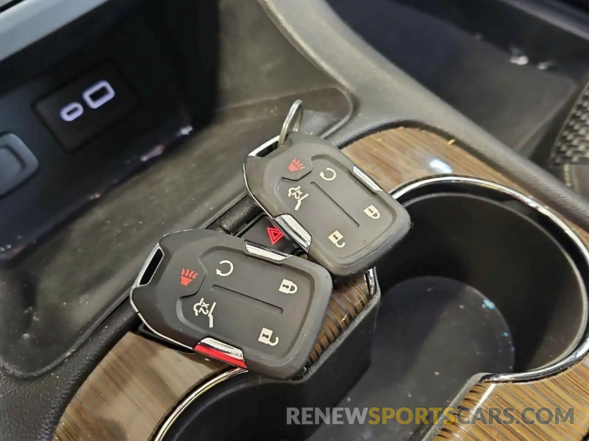 2 fotografías del automóvil dañado 1GKKNRL49NZ126474 GMC ACADIA 2022
