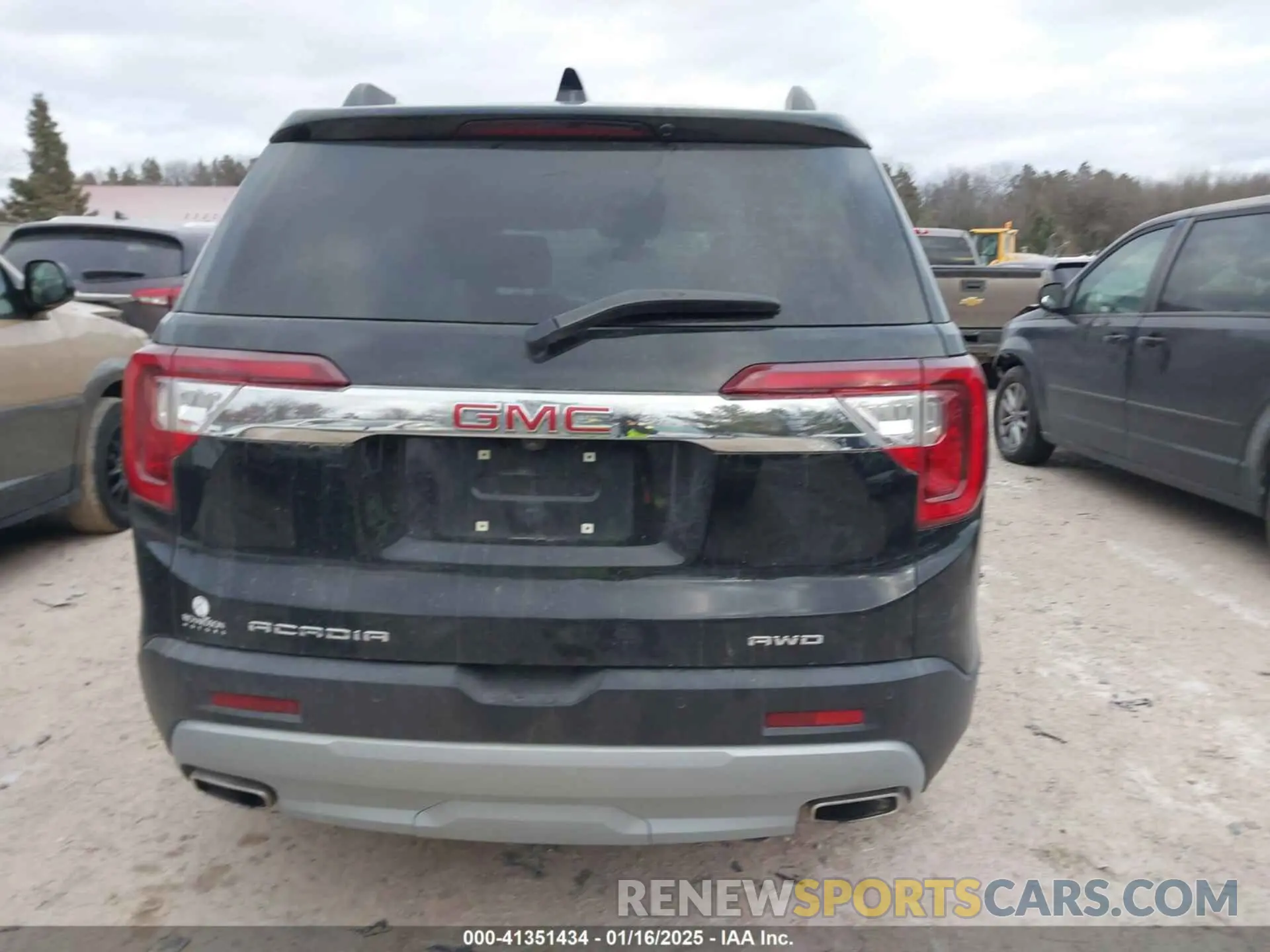 17 fotografías del automóvil dañado 1GKKNUL47NZ179614 GMC ACADIA 2022