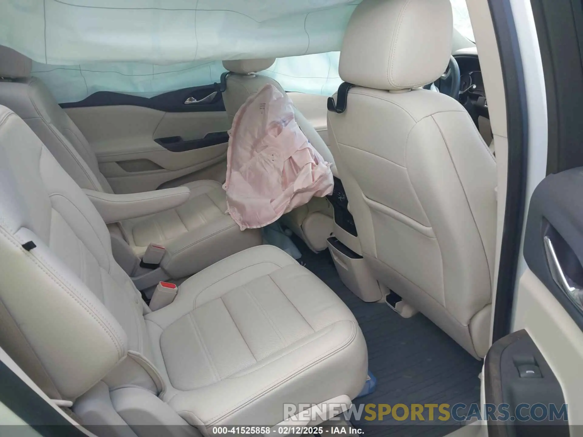 8 fotografías del automóvil dañado 1GKKNXLS6NZ139654 GMC ACADIA 2022