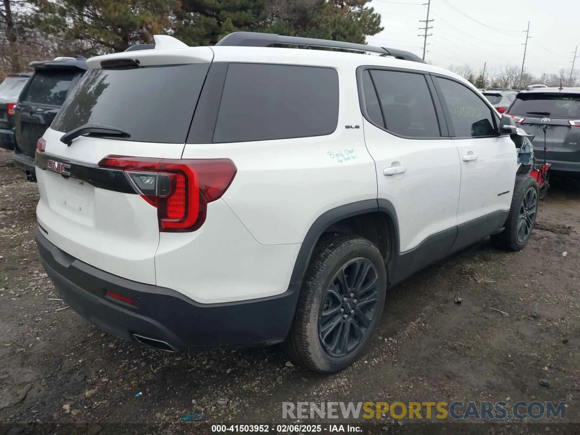 4 fotografías del automóvil dañado 1GKKNKL46PZ202405 GMC ACADIA 2023