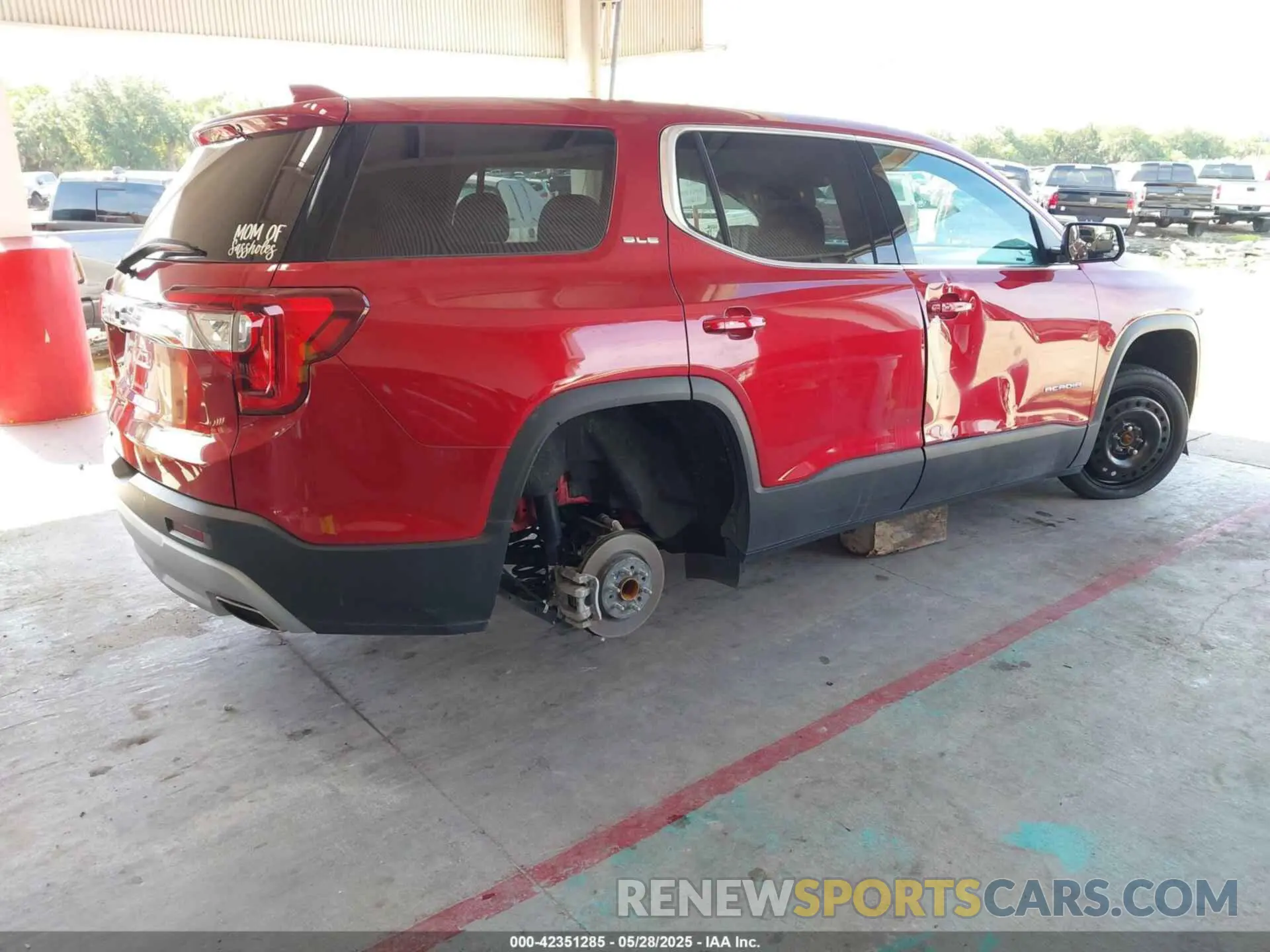 4 fotografías del automóvil dañado 1GKKNKL47PZ150430 GMC ACADIA 2023