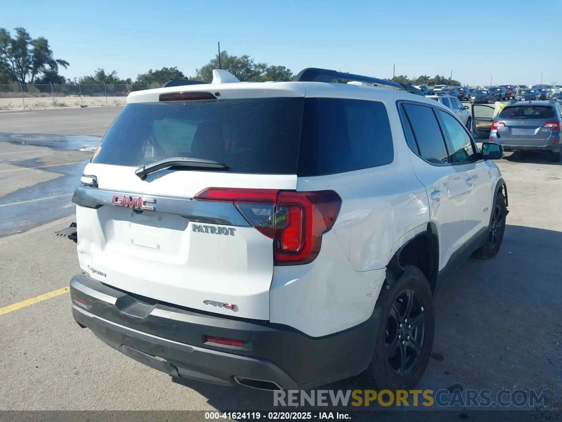 4 fotografías del automóvil dañado 1GKKNLLS3PZ185891 GMC ACADIA 2023
