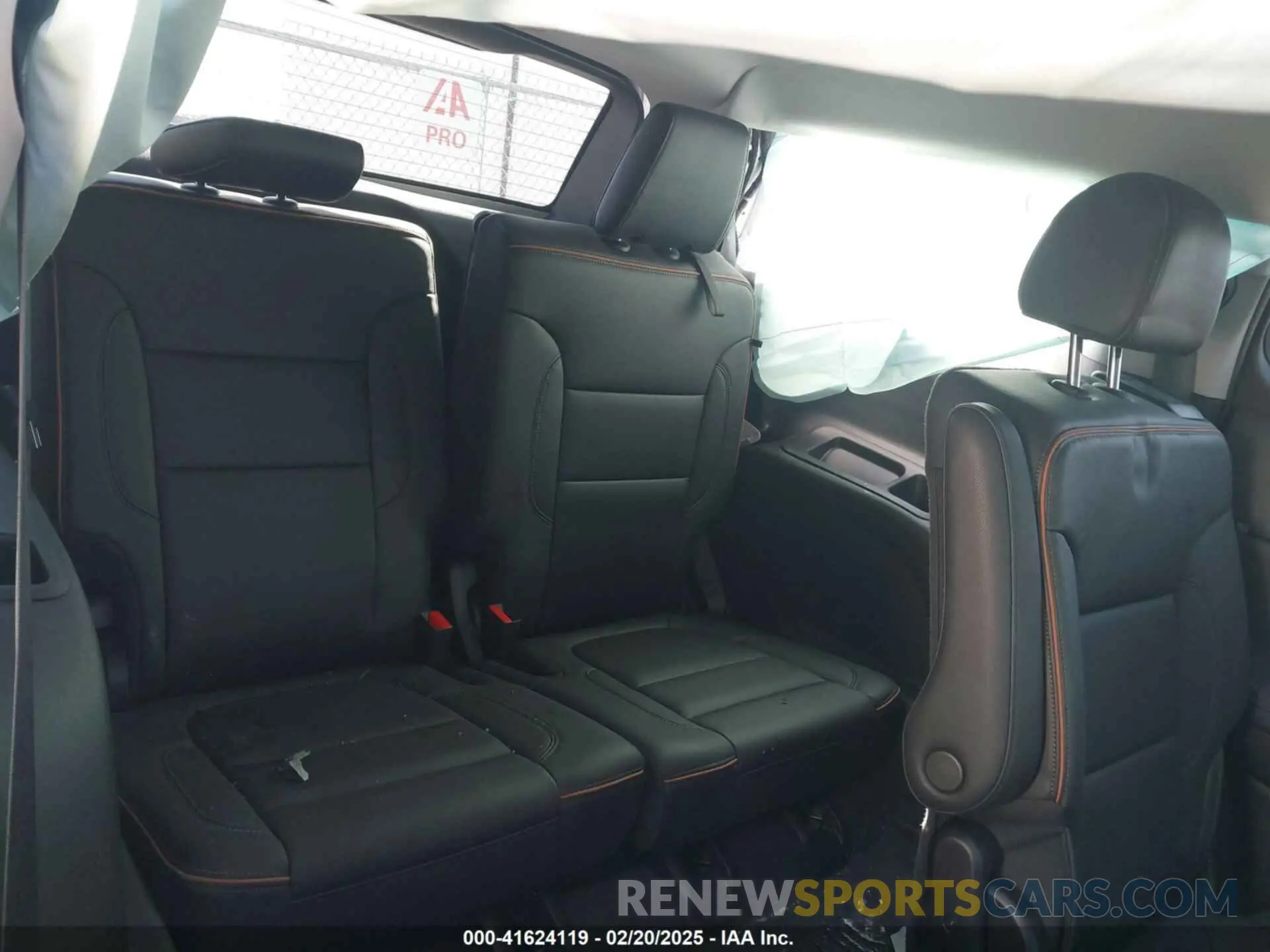 8 fotografías del automóvil dañado 1GKKNLLS3PZ185891 GMC ACADIA 2023