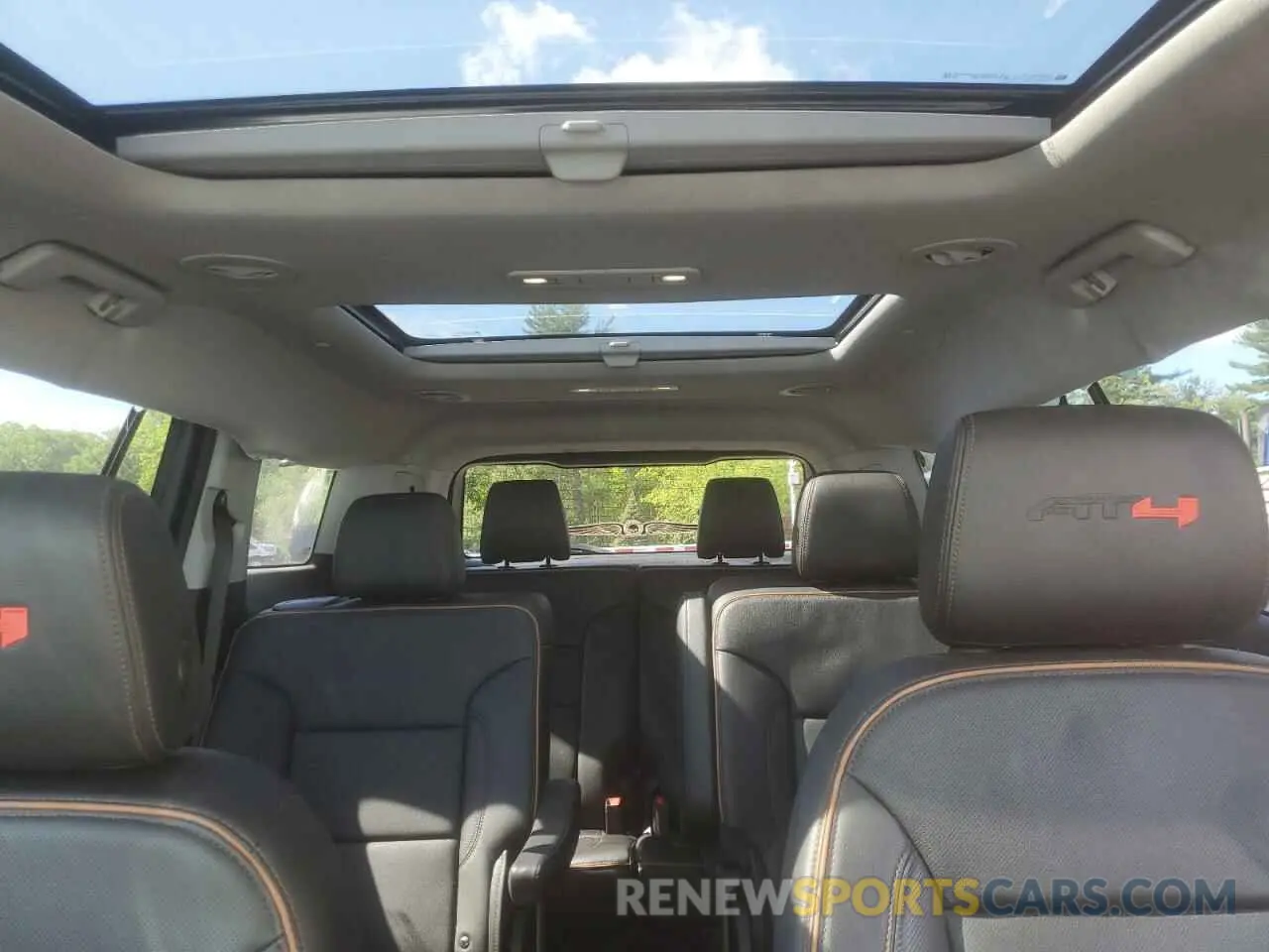 10 fotografías del automóvil dañado 1GKKNLLS4PZ165679 GMC ACADIA 2023