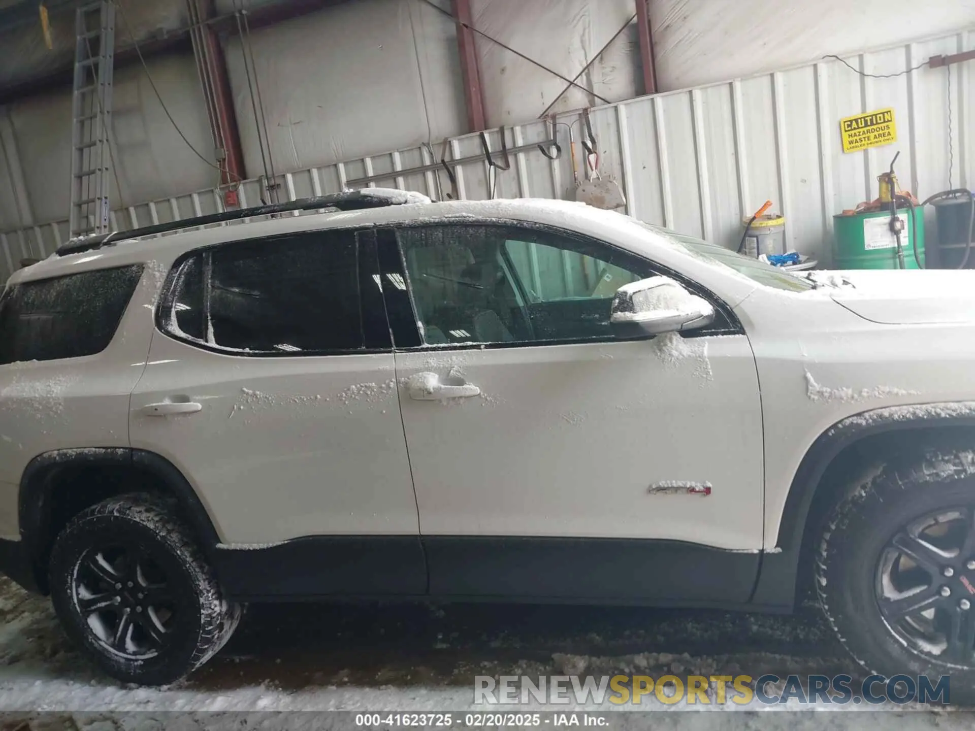 13 fotografías del automóvil dañado 1GKKNLLSXPZ256696 GMC ACADIA 2023