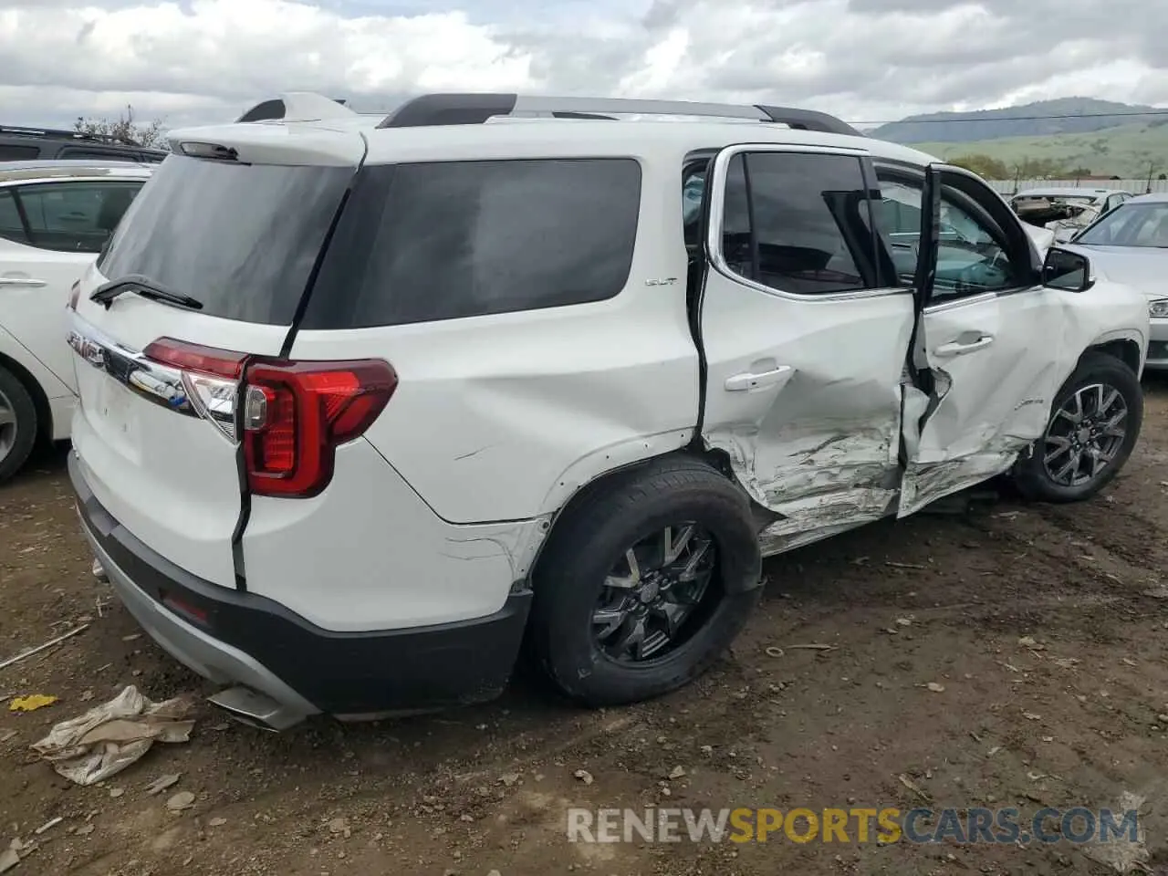 3 fotografías del automóvil dañado 1GKKNML40PZ126966 GMC ACADIA 2023