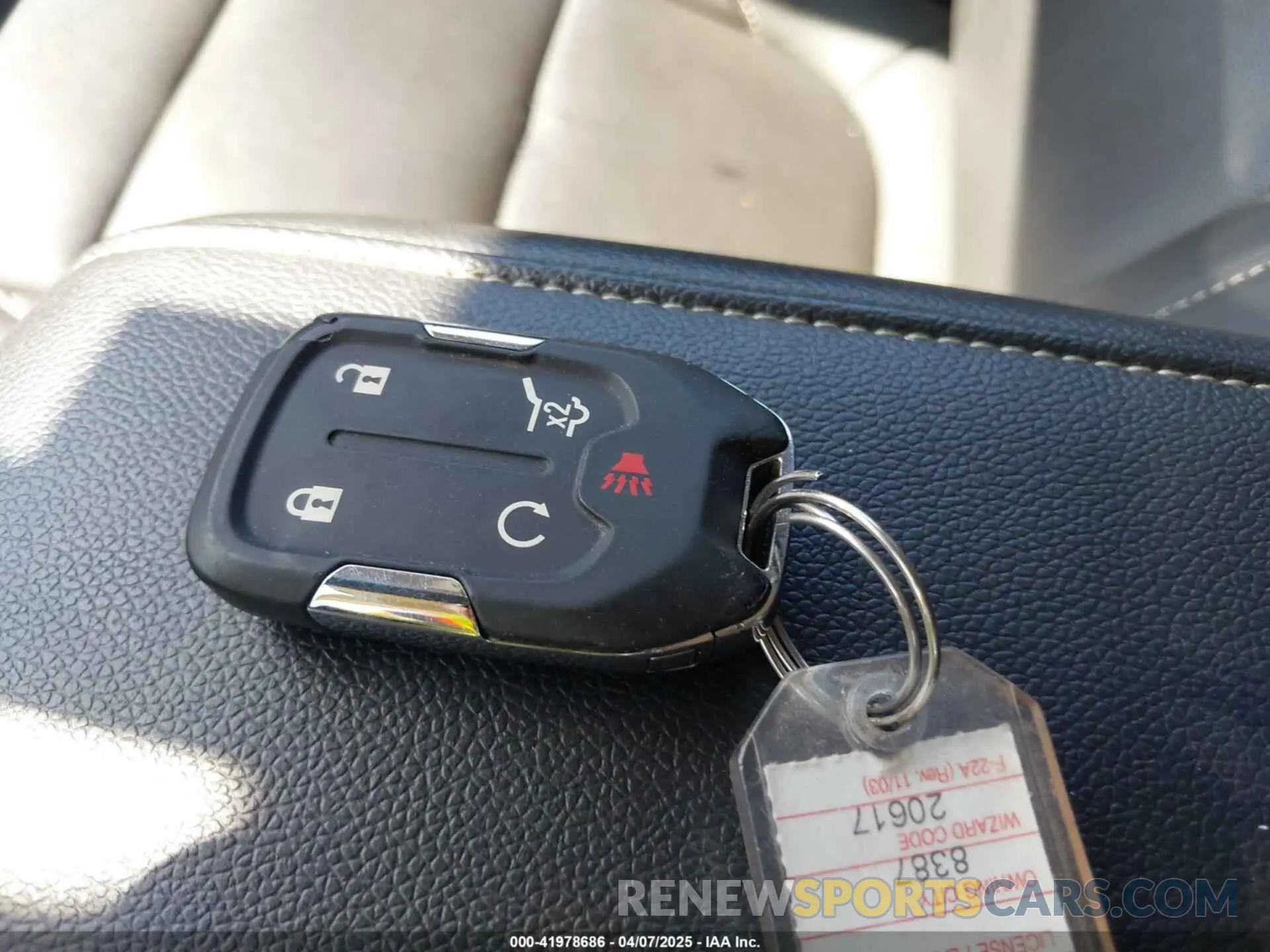 11 fotografías del automóvil dañado 1GKKNML41PZ250017 GMC ACADIA 2023