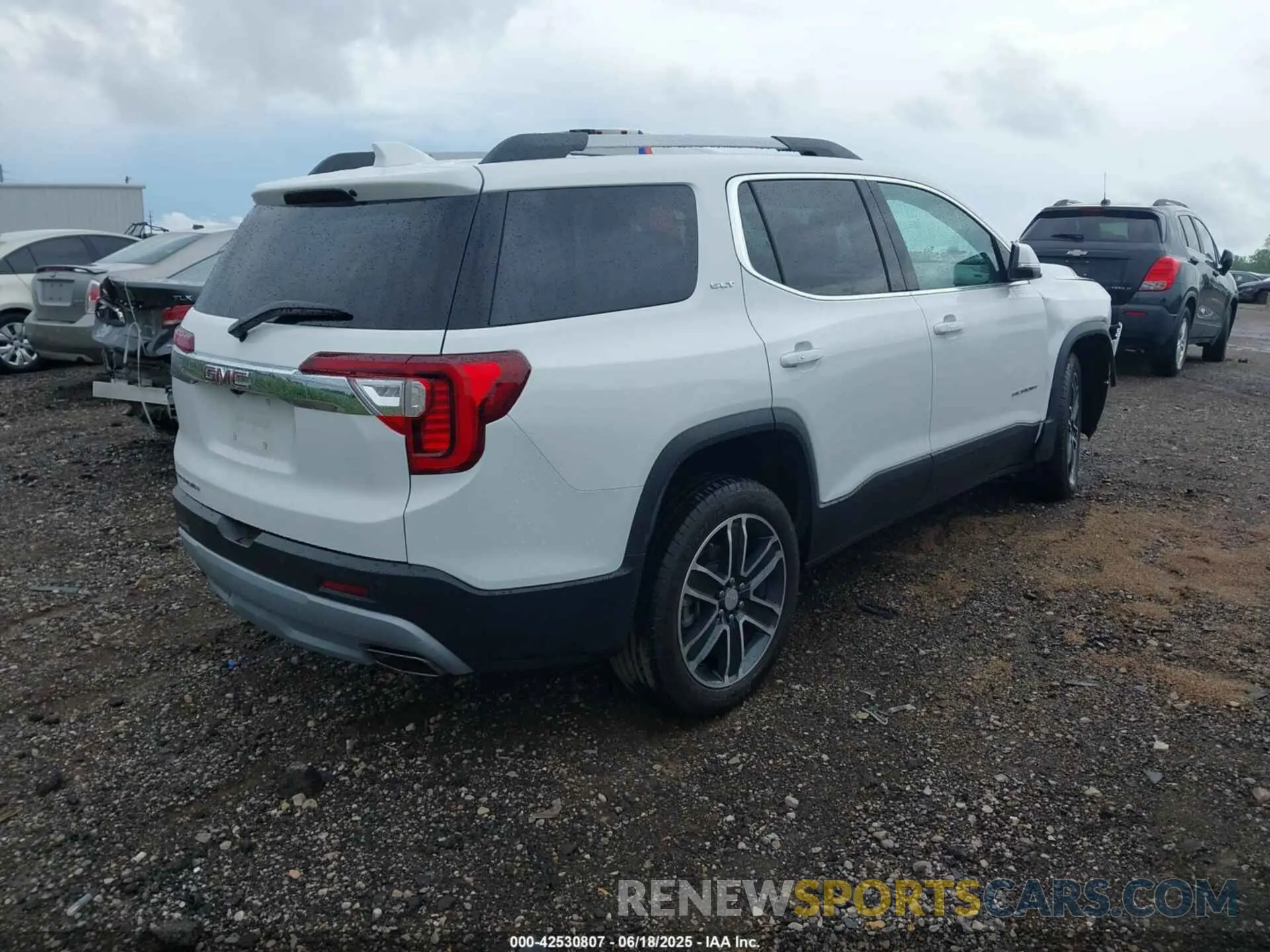 4 fotografías del automóvil dañado 1GKKNML42PZ138438 GMC ACADIA 2023