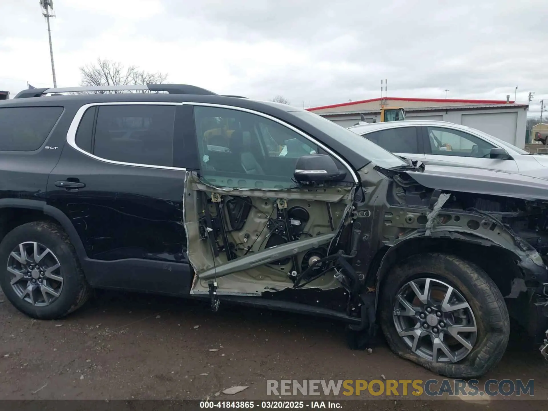 13 fotografías del automóvil dañado 1GKKNML45PZ185835 GMC ACADIA 2023