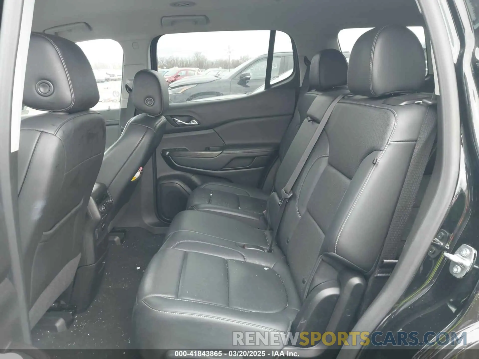 8 fotografías del automóvil dañado 1GKKNML45PZ185835 GMC ACADIA 2023