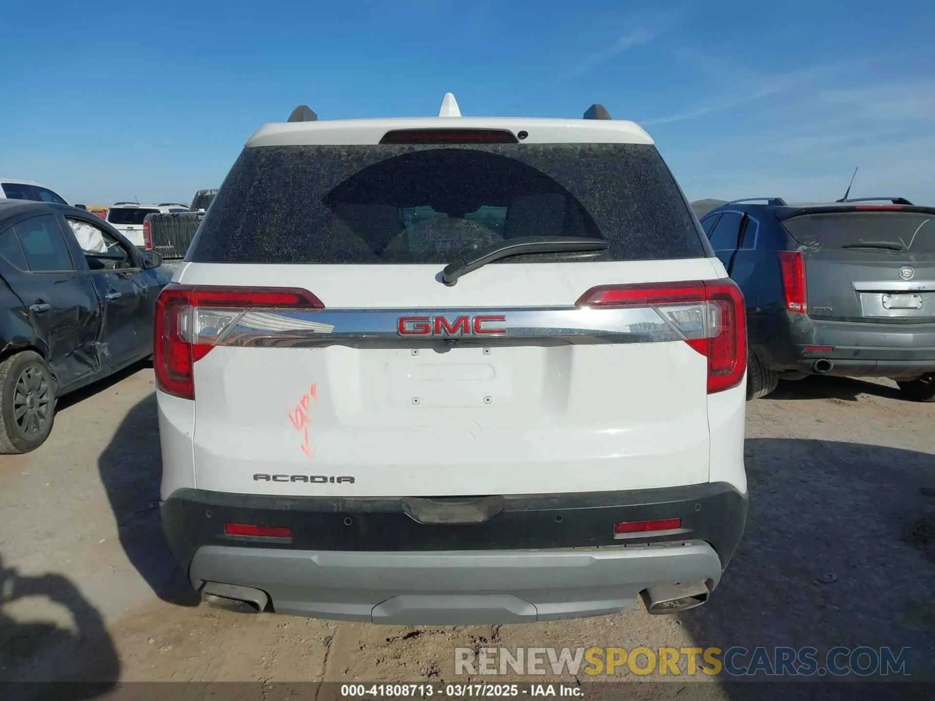 16 fotografías del automóvil dañado 1GKKNML47PZ168955 GMC ACADIA 2023