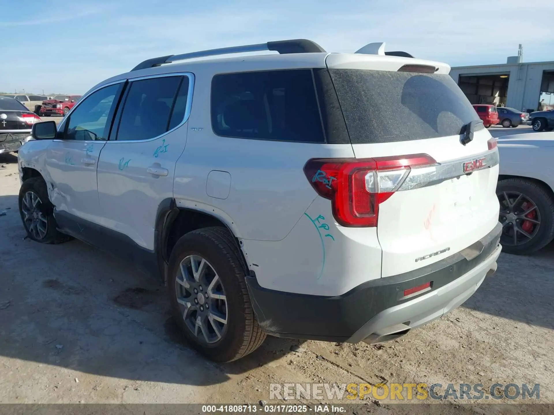 3 fotografías del automóvil dañado 1GKKNML47PZ168955 GMC ACADIA 2023