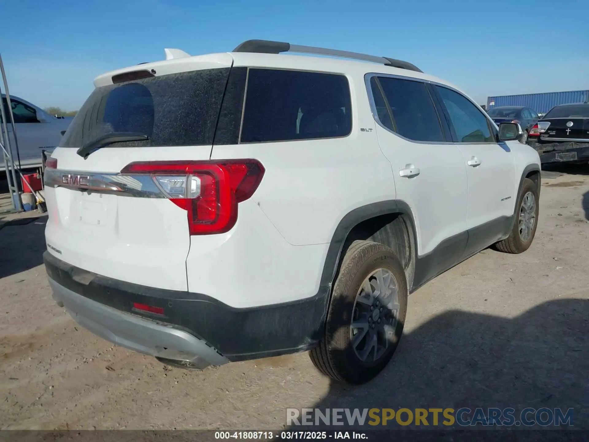 4 fotografías del automóvil dañado 1GKKNML47PZ168955 GMC ACADIA 2023