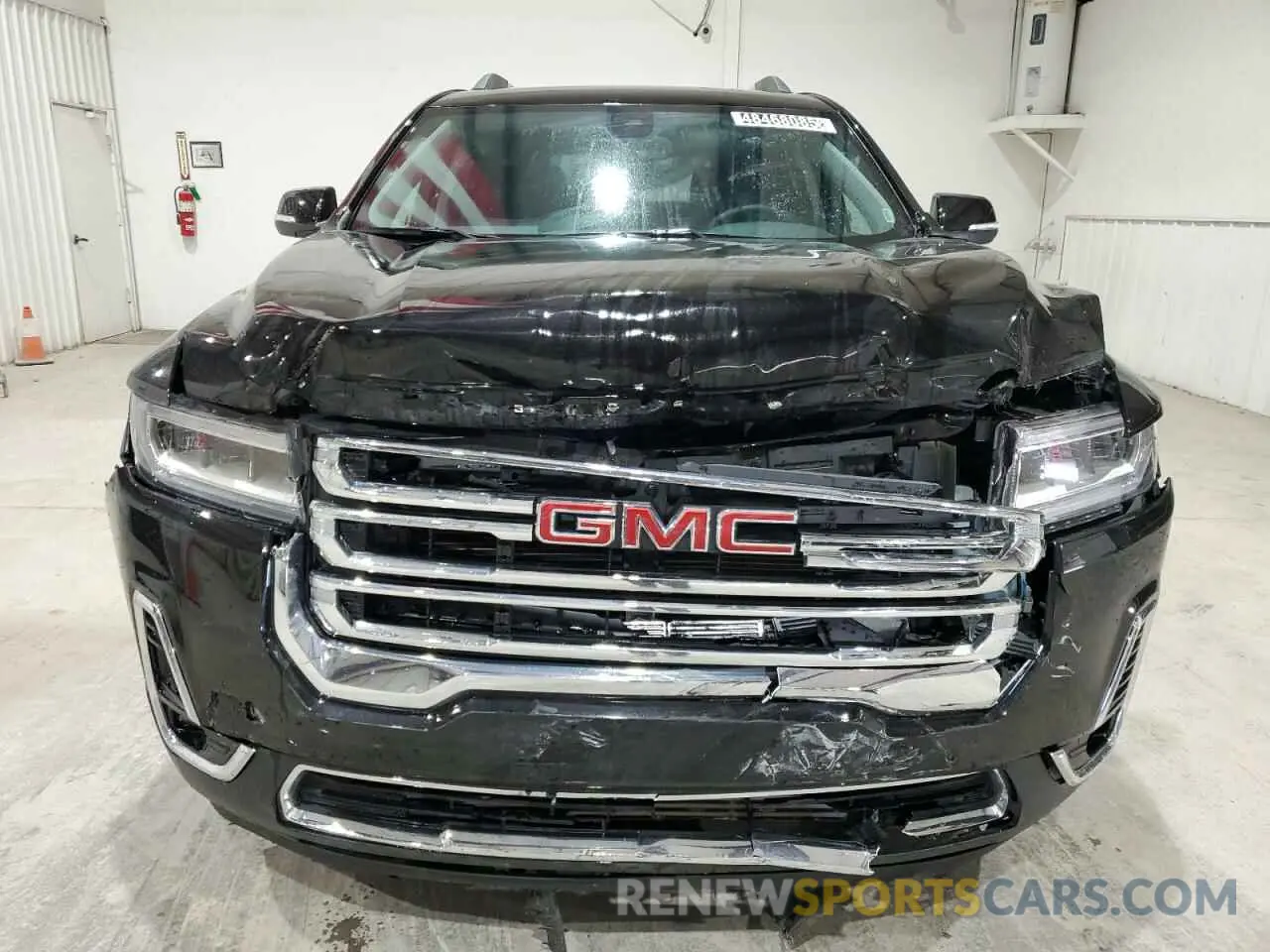 5 fotografías del automóvil dañado 1GKKNML48PZ254498 GMC ACADIA 2023