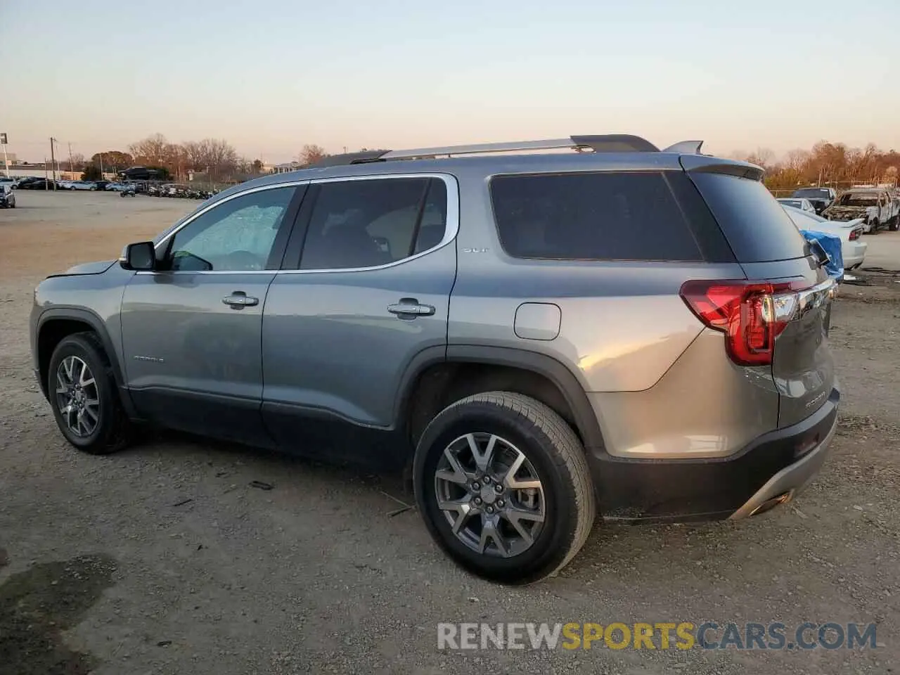 2 fotografías del automóvil dañado 1GKKNMLS0PZ224605 GMC ACADIA 2023