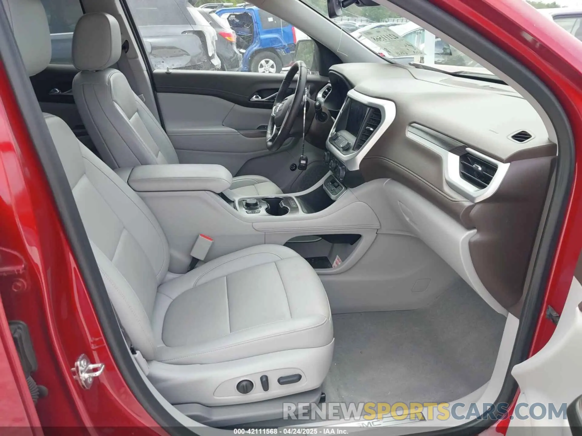 5 fotografías del automóvil dañado 1GKKNMLS3PZ170569 GMC ACADIA 2023