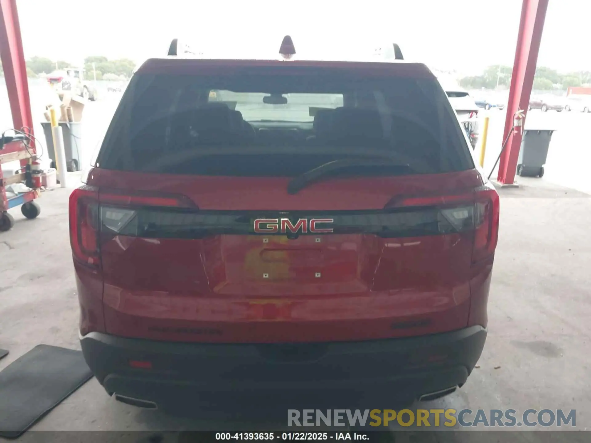 17 fotografías del automóvil dañado 1GKKNMLS4PZ174923 GMC ACADIA 2023