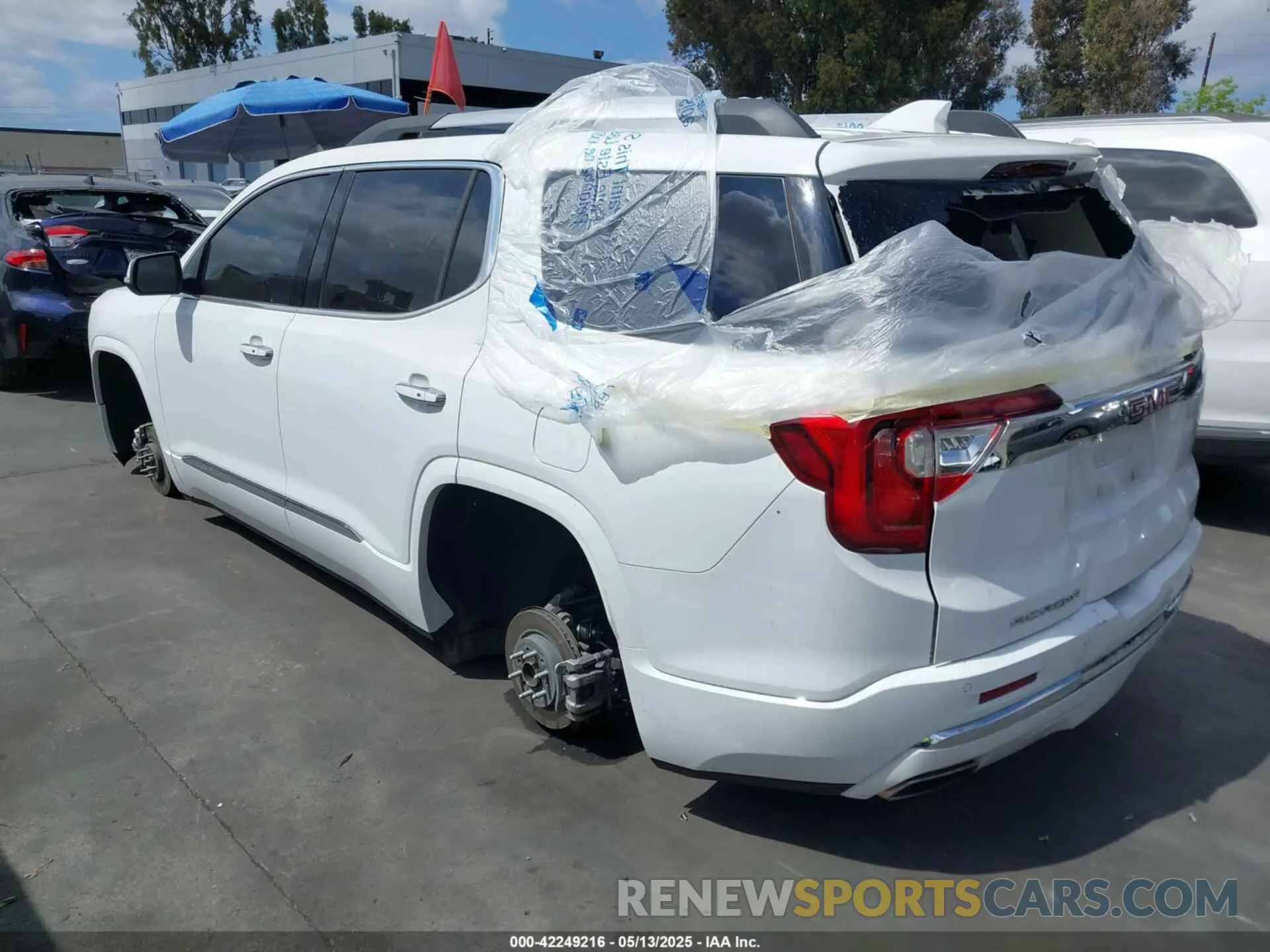 3 fotografías del automóvil dañado 1GKKNPL4XPZ226865 GMC ACADIA 2023