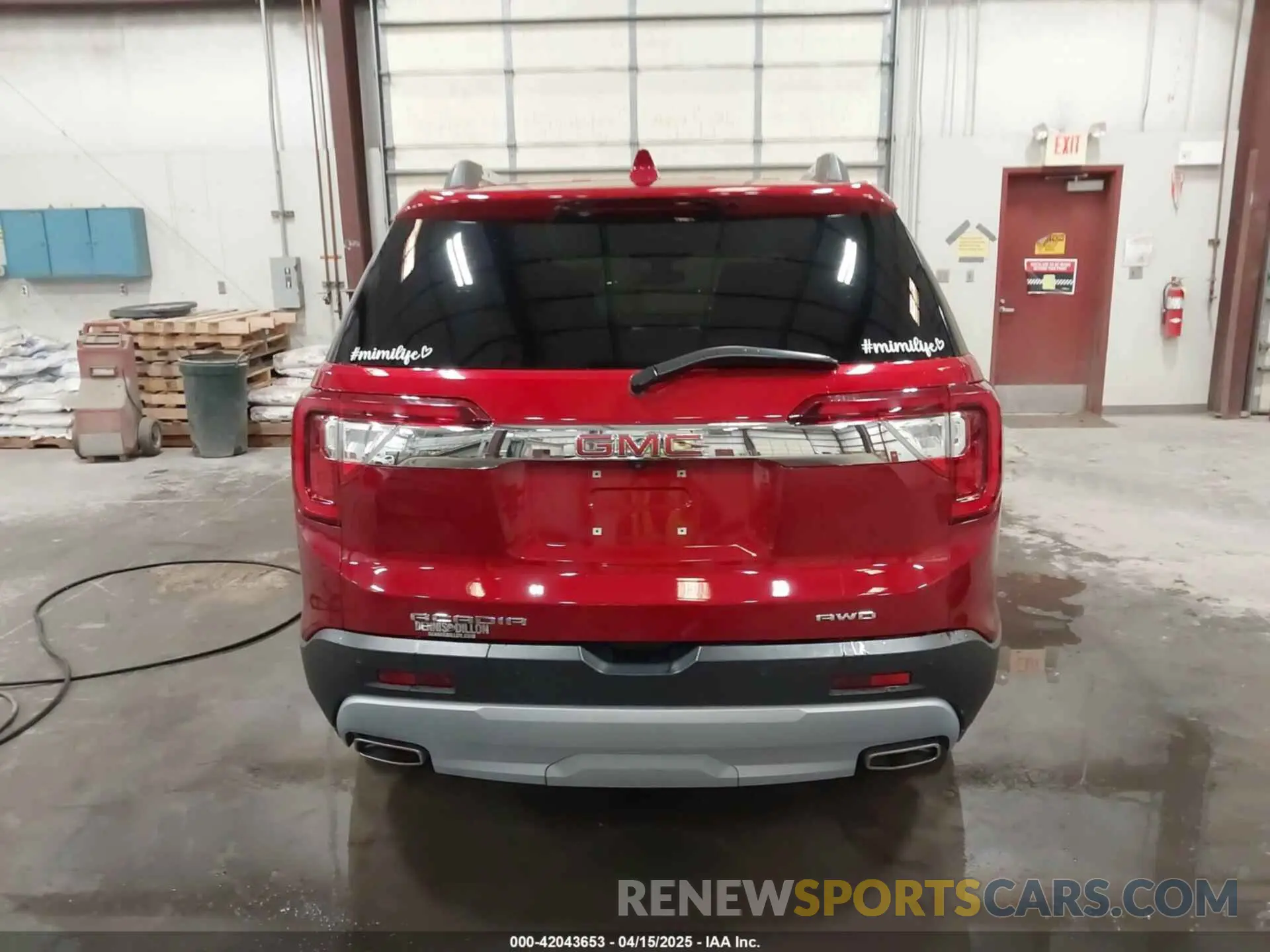 16 fotografías del automóvil dañado 1GKKNRL42PZ134581 GMC ACADIA 2023