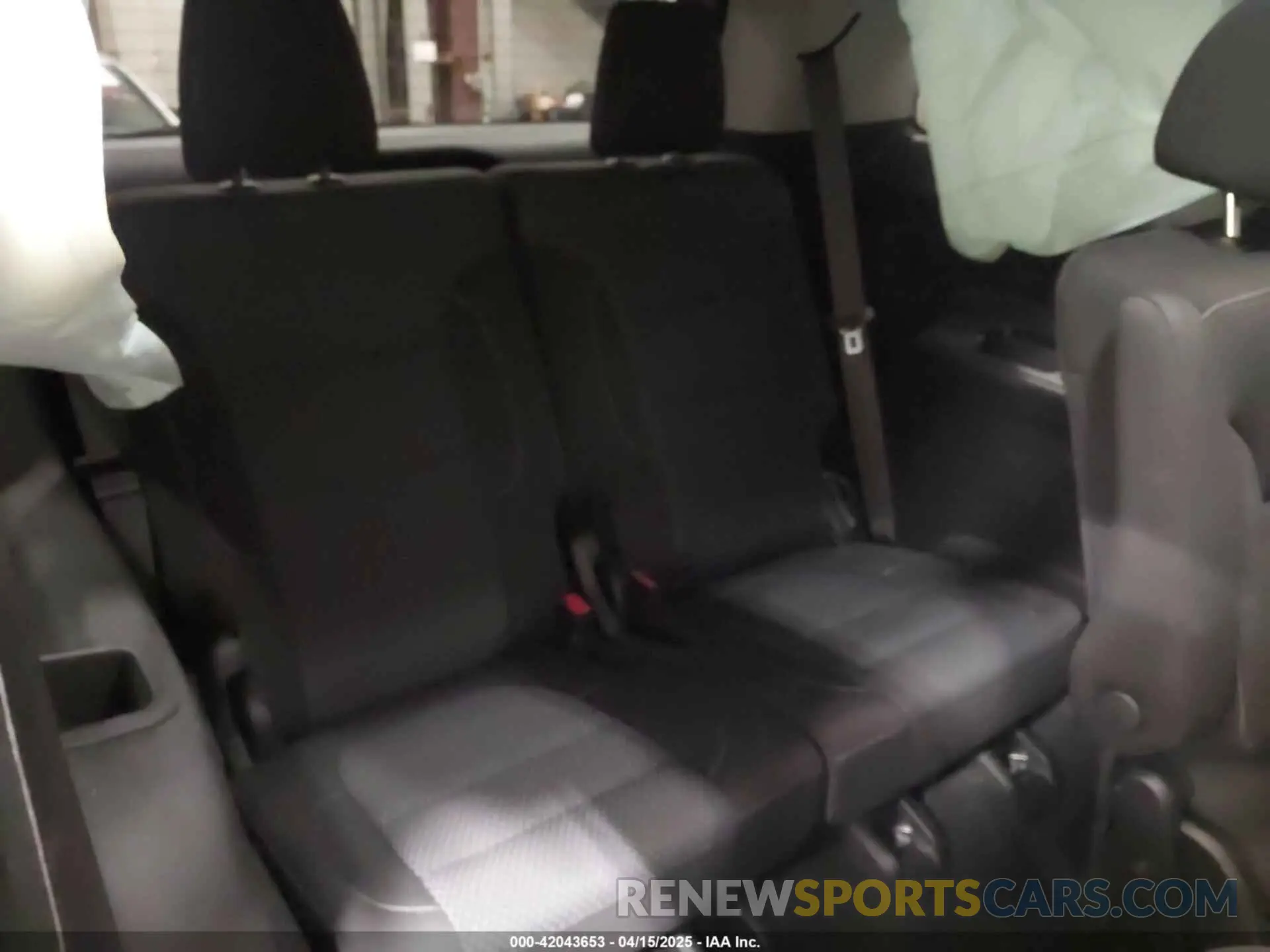 17 fotografías del automóvil dañado 1GKKNRL42PZ134581 GMC ACADIA 2023