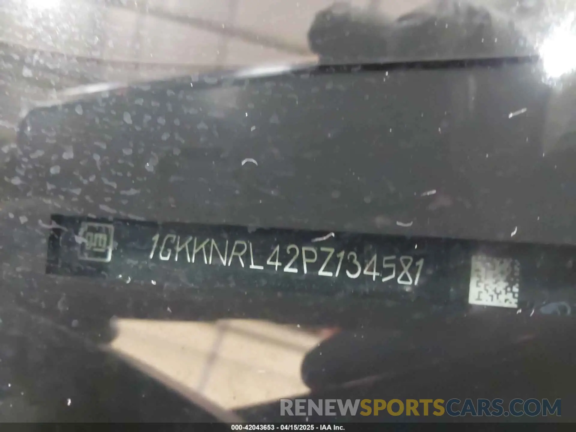 9 fotografías del automóvil dañado 1GKKNRL42PZ134581 GMC ACADIA 2023