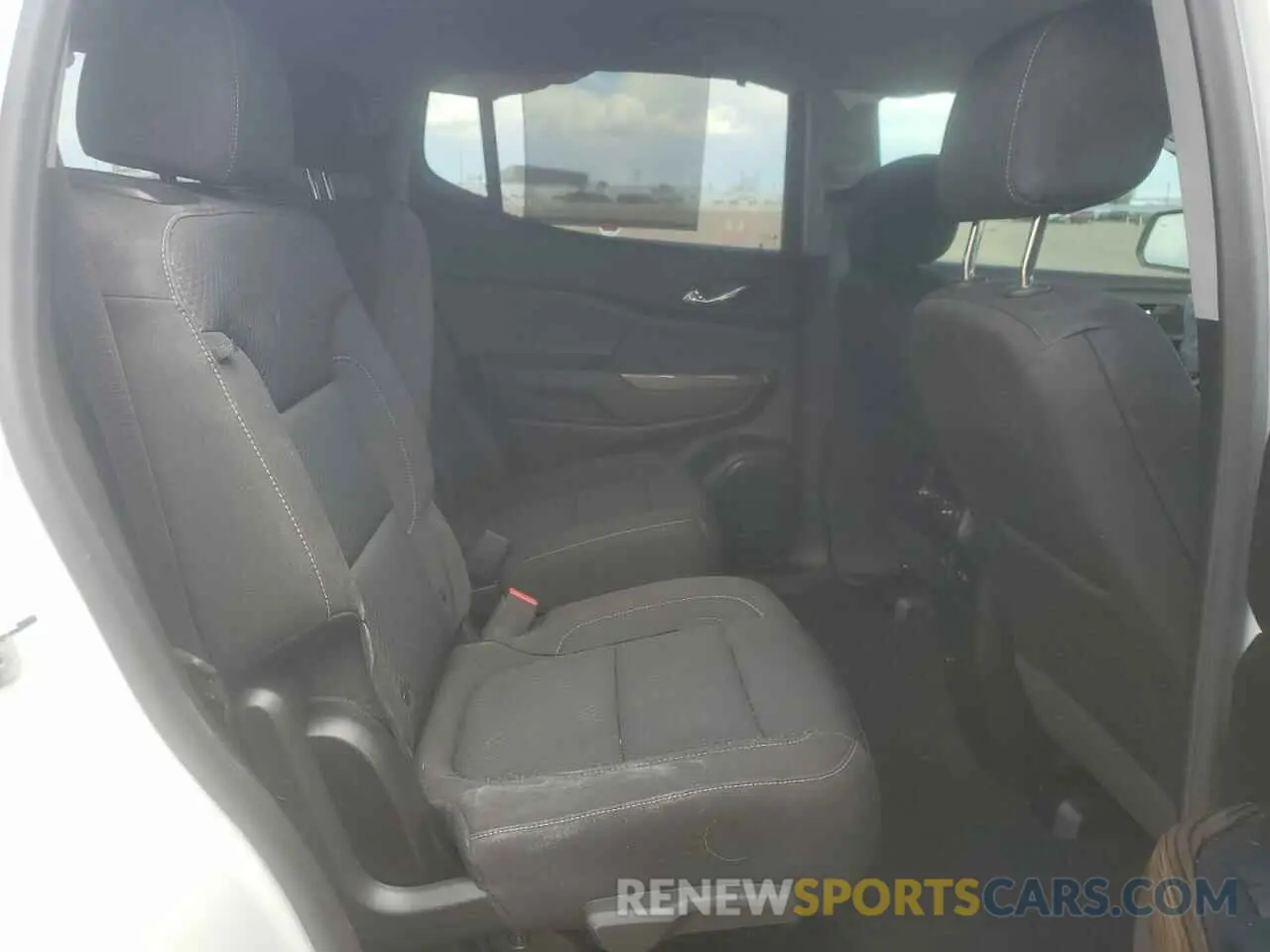11 fotografías del automóvil dañado 1GKKNRL48PZ266177 GMC ACADIA 2023