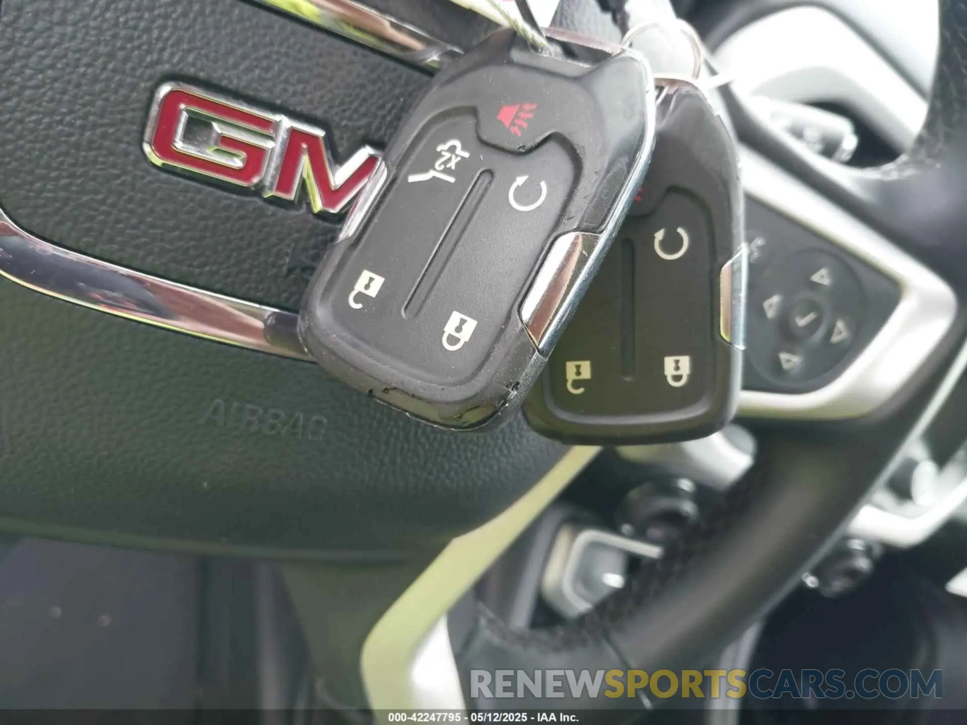11 fotografías del automóvil dañado 1GKKNUL41PZ211685 GMC ACADIA 2023