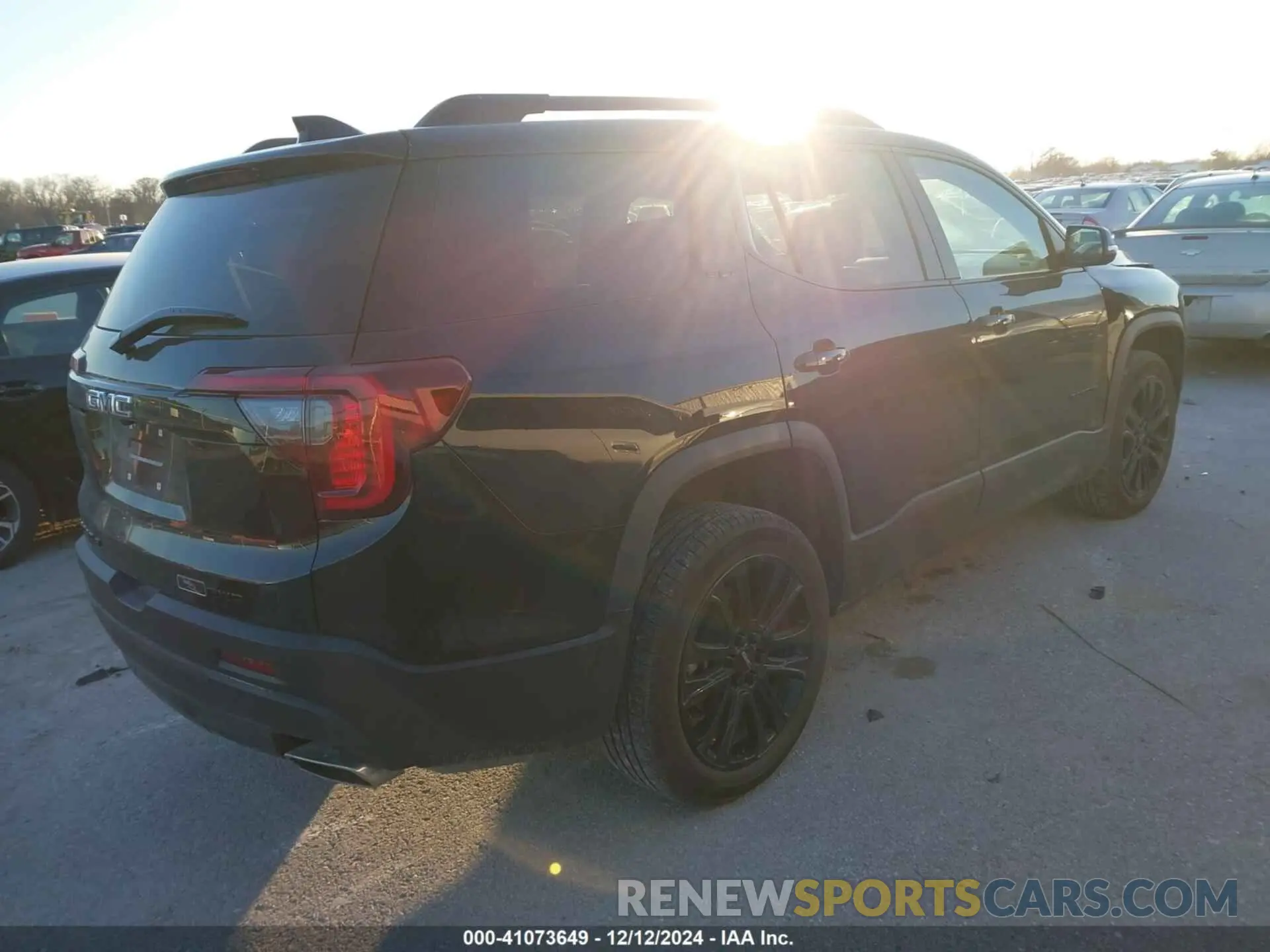 4 fotografías del automóvil dañado 1GKKNULS2PZ160275 GMC ACADIA 2023