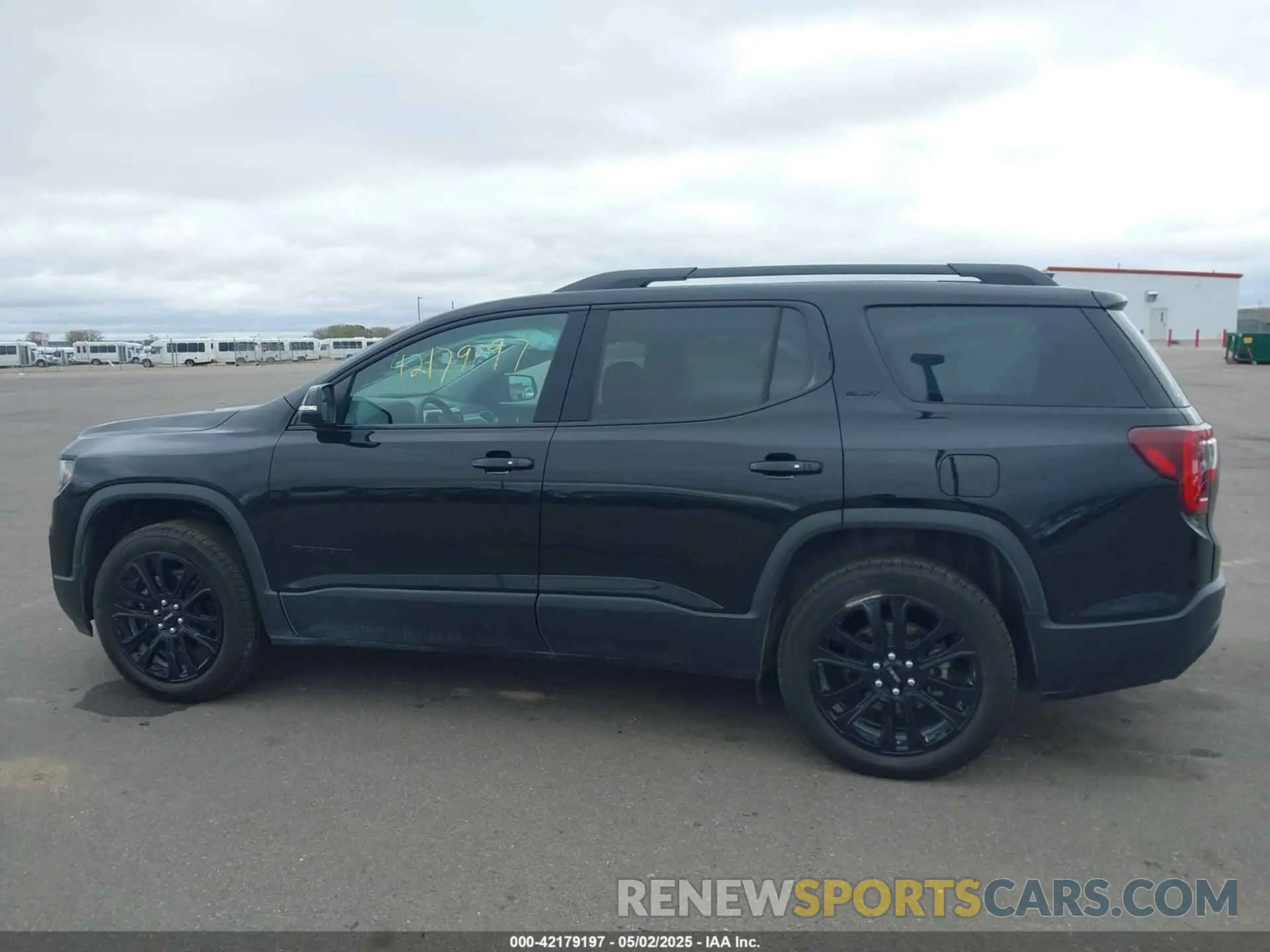 14 fotografías del automóvil dañado 1GKKNULS7PZ221118 GMC ACADIA 2023
