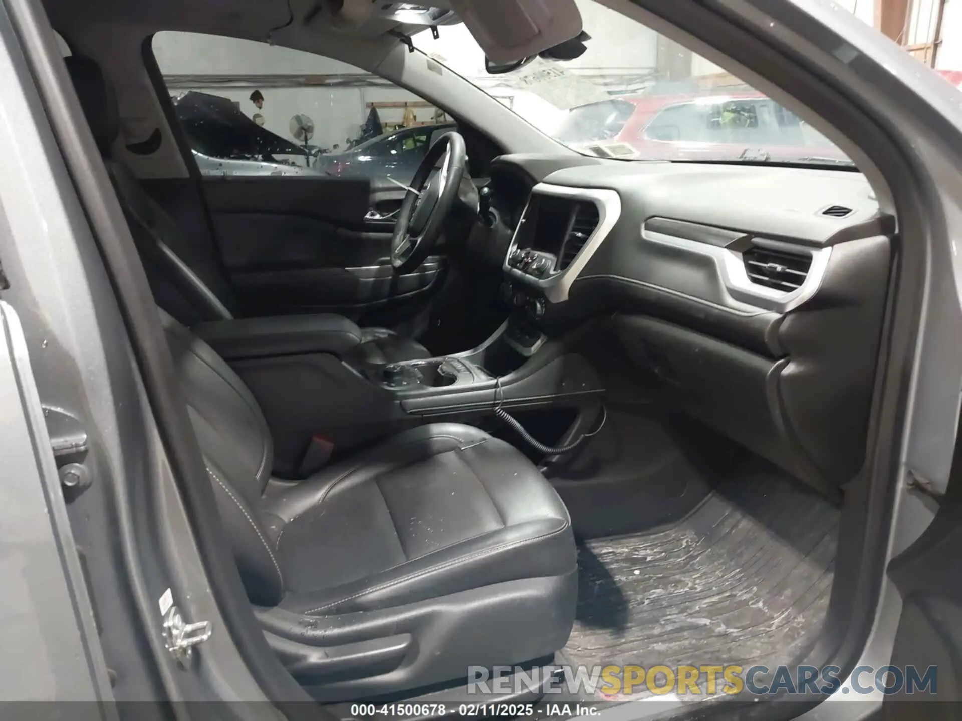 5 fotografías del automóvil dañado 1GKKNULS7PZ246083 GMC ACADIA 2023