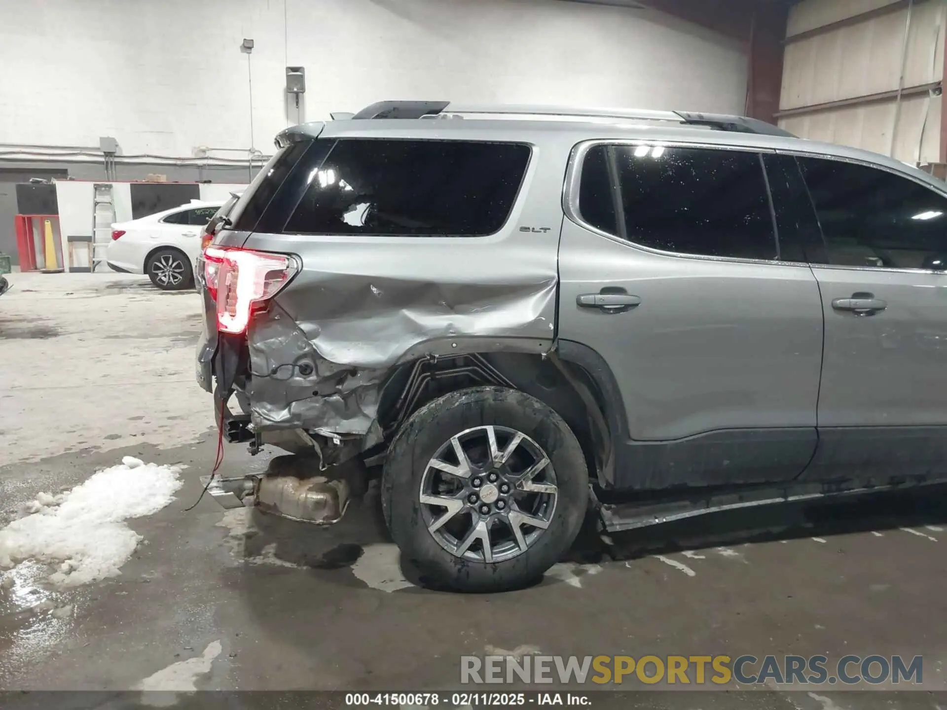 6 fotografías del automóvil dañado 1GKKNULS7PZ246083 GMC ACADIA 2023