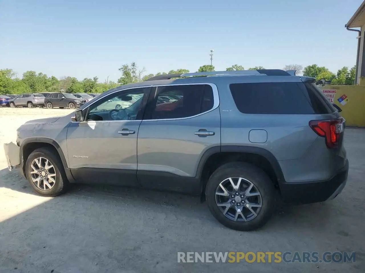 2 fotografías del automóvil dañado 1GKKNULS9PZ174951 GMC ACADIA 2023