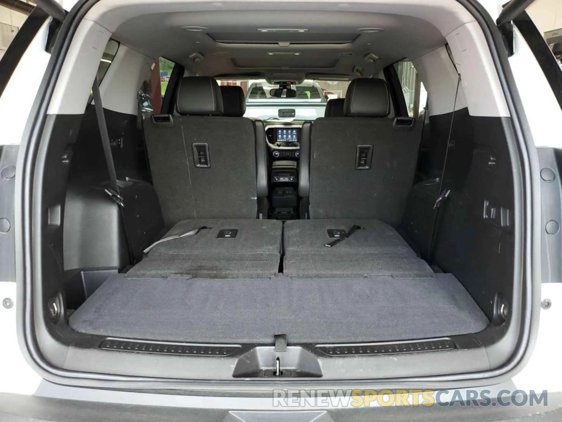 16 fotografías del automóvil dañado 1GKKNULSXPZ131073 GMC ACADIA 2023