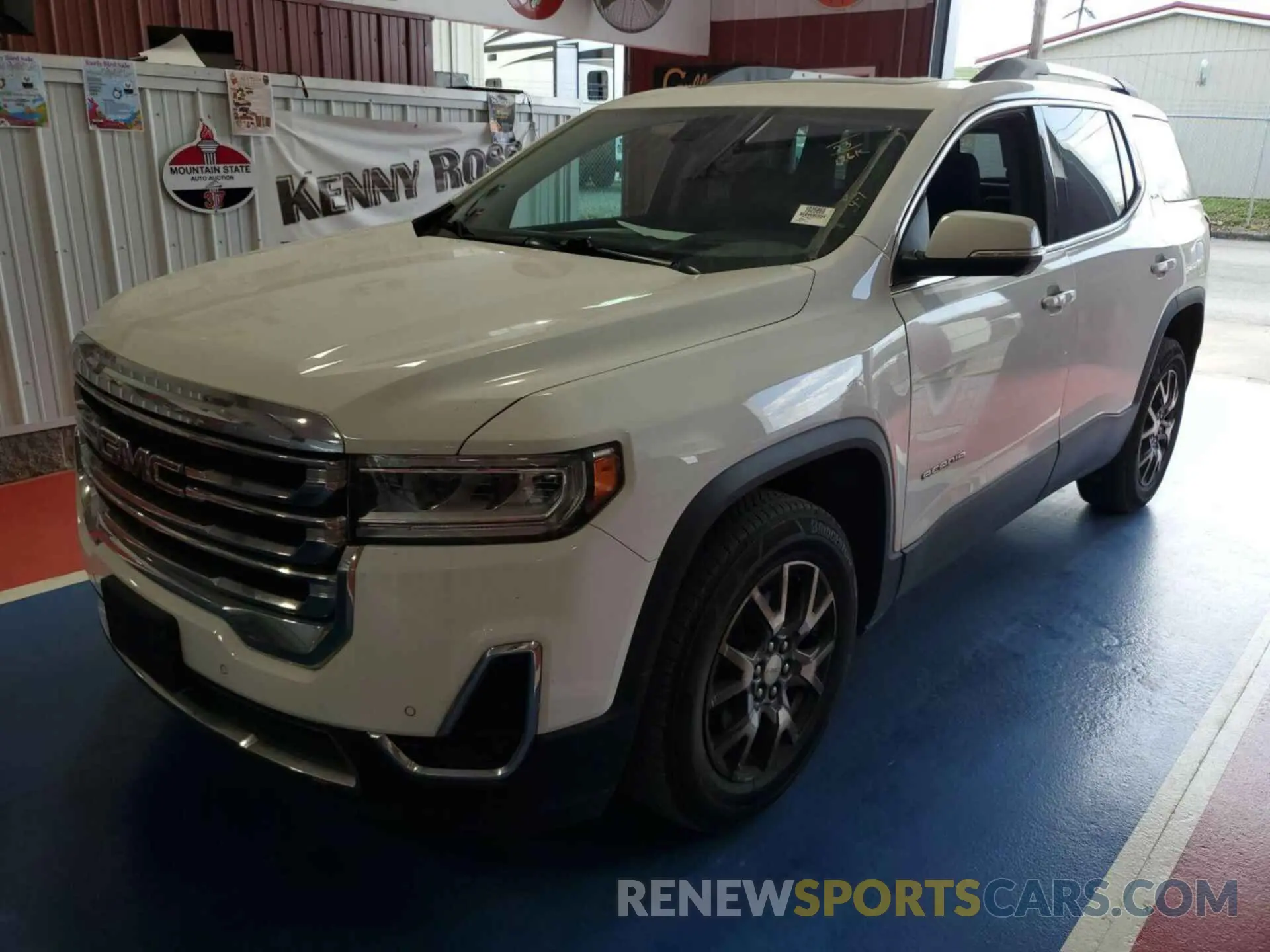 24 fotografías del automóvil dañado 1GKKNULSXPZ131073 GMC ACADIA 2023
