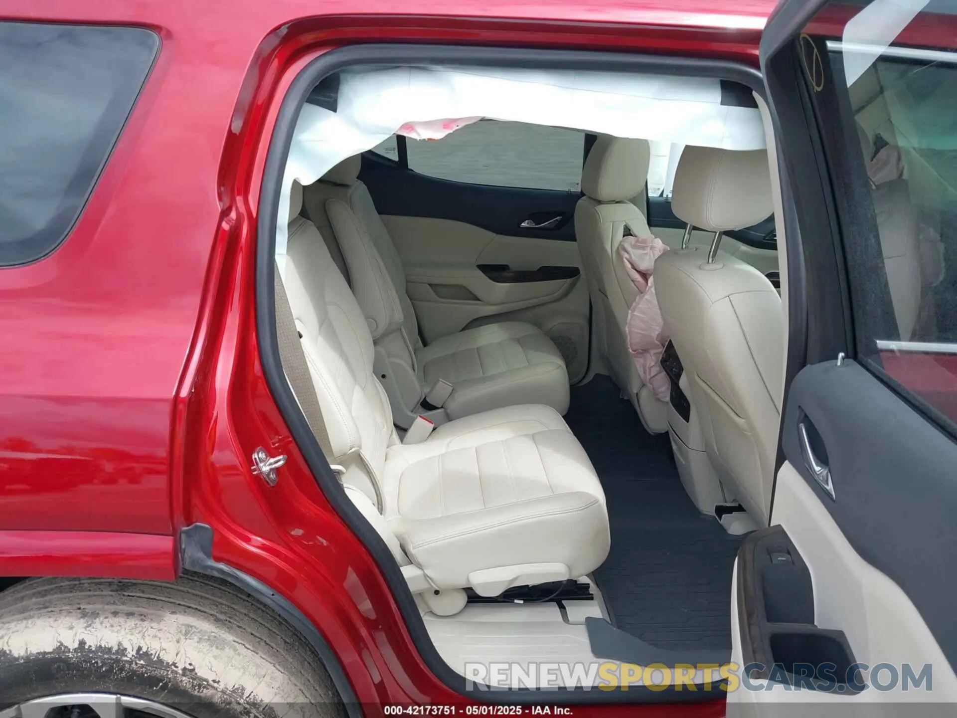 8 fotografías del automóvil dañado 1GKKNXL47PZ125749 GMC ACADIA 2023