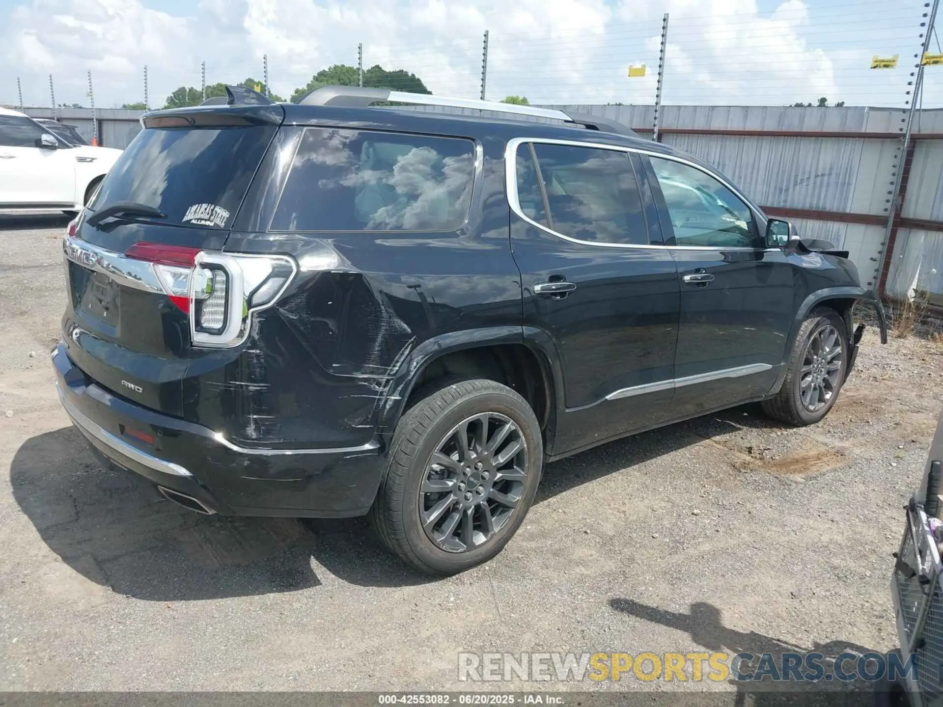 4 fotografías del automóvil dañado 1GKKNXLS4PZ204830 GMC ACADIA 2023