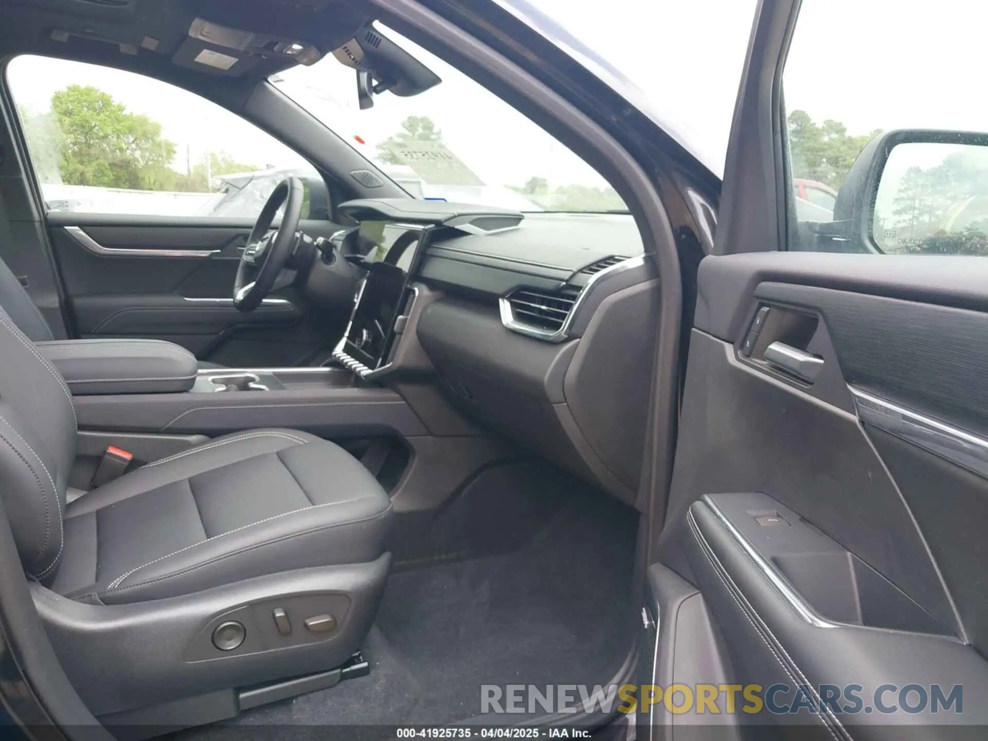 5 fotografías del automóvil dañado 1GKENKKS1RJ241563 GMC ACADIA 2024