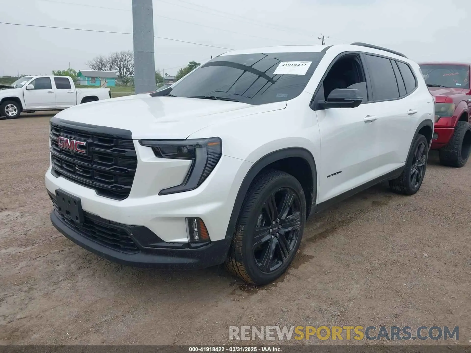 2 fotografías del automóvil dañado 1GKENKKS1RJ244902 GMC ACADIA 2024