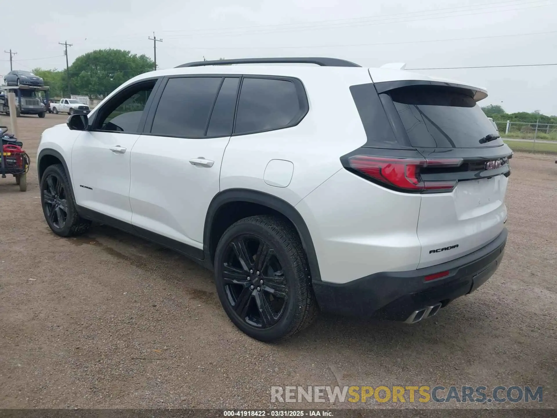 3 fotografías del automóvil dañado 1GKENKKS1RJ244902 GMC ACADIA 2024